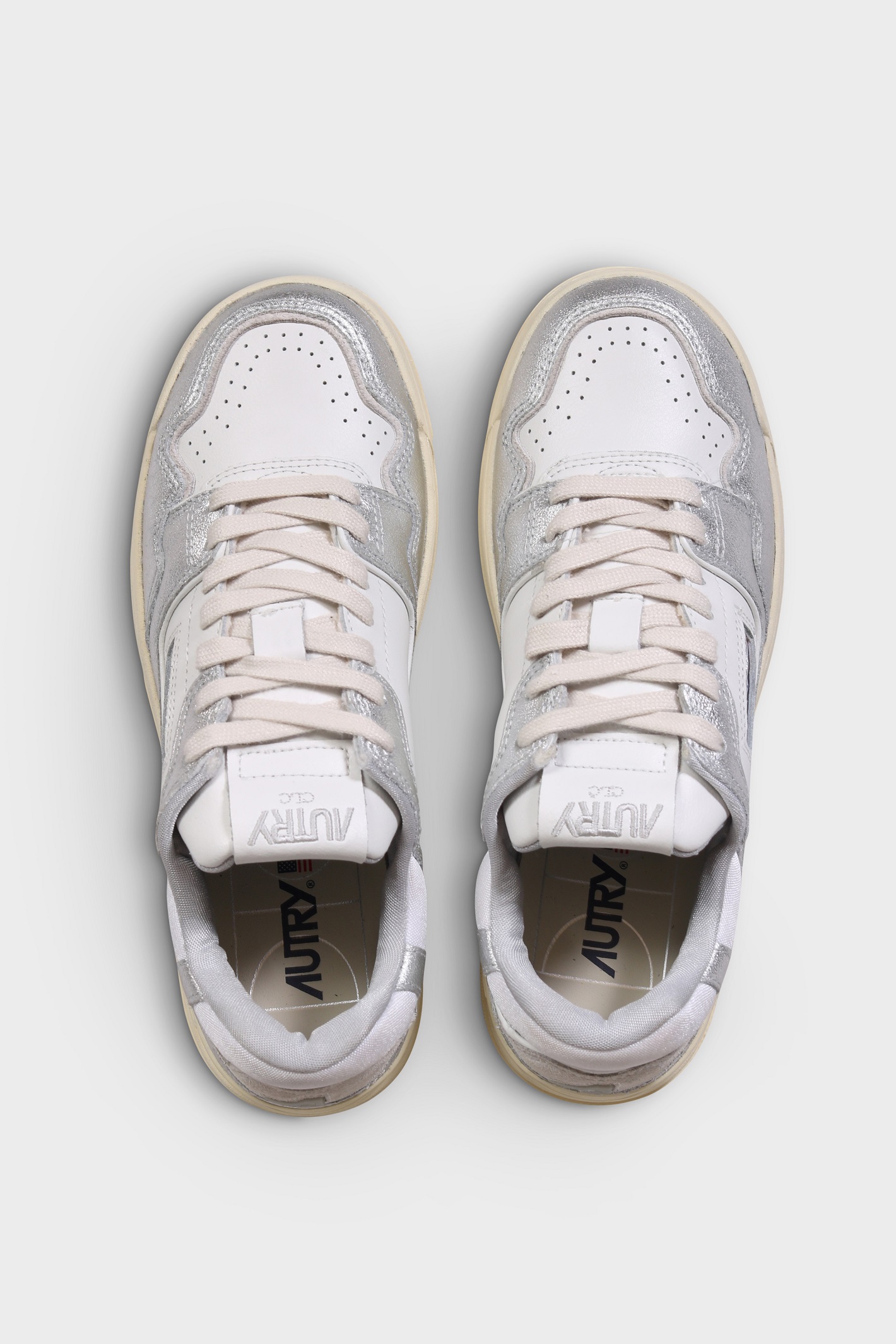 AUTRY ACTION SHOES CLC Low Woman White/Silver 41