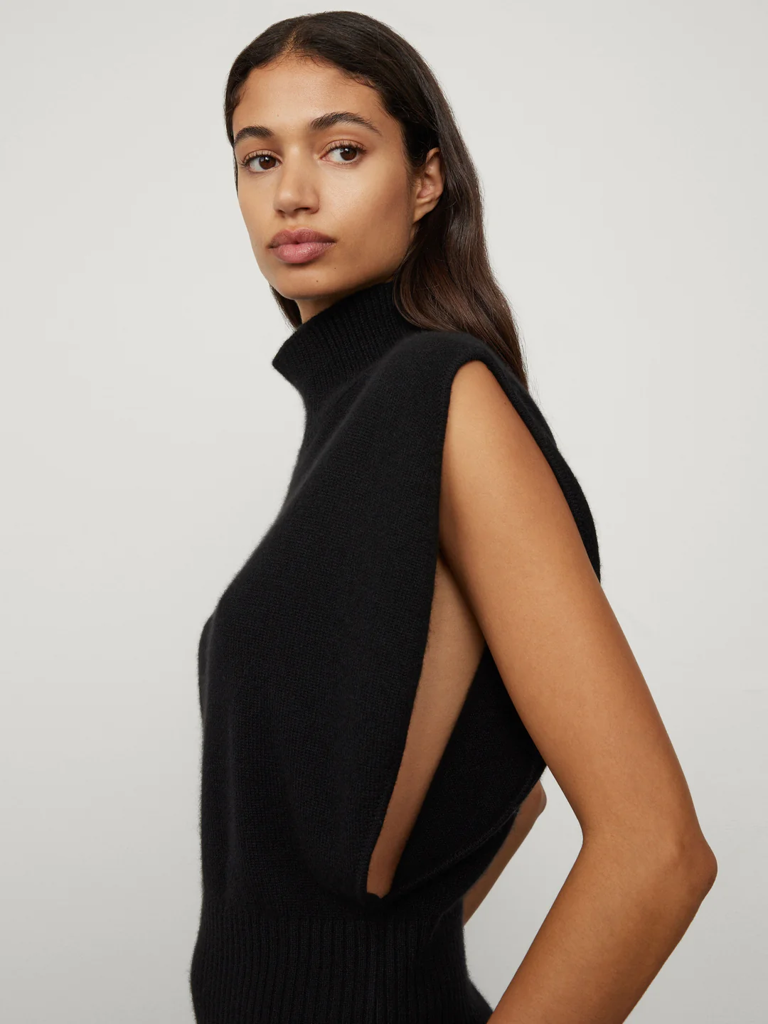 LISA YANG Zaya Cashmere Top in Black