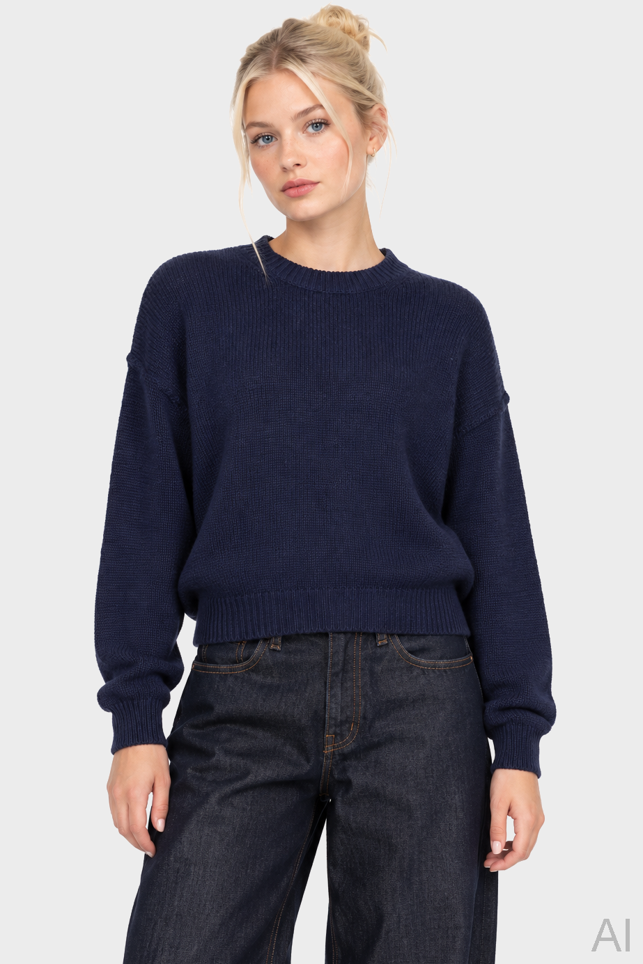 WARM ME Live Cashmere Sweater in Navy
