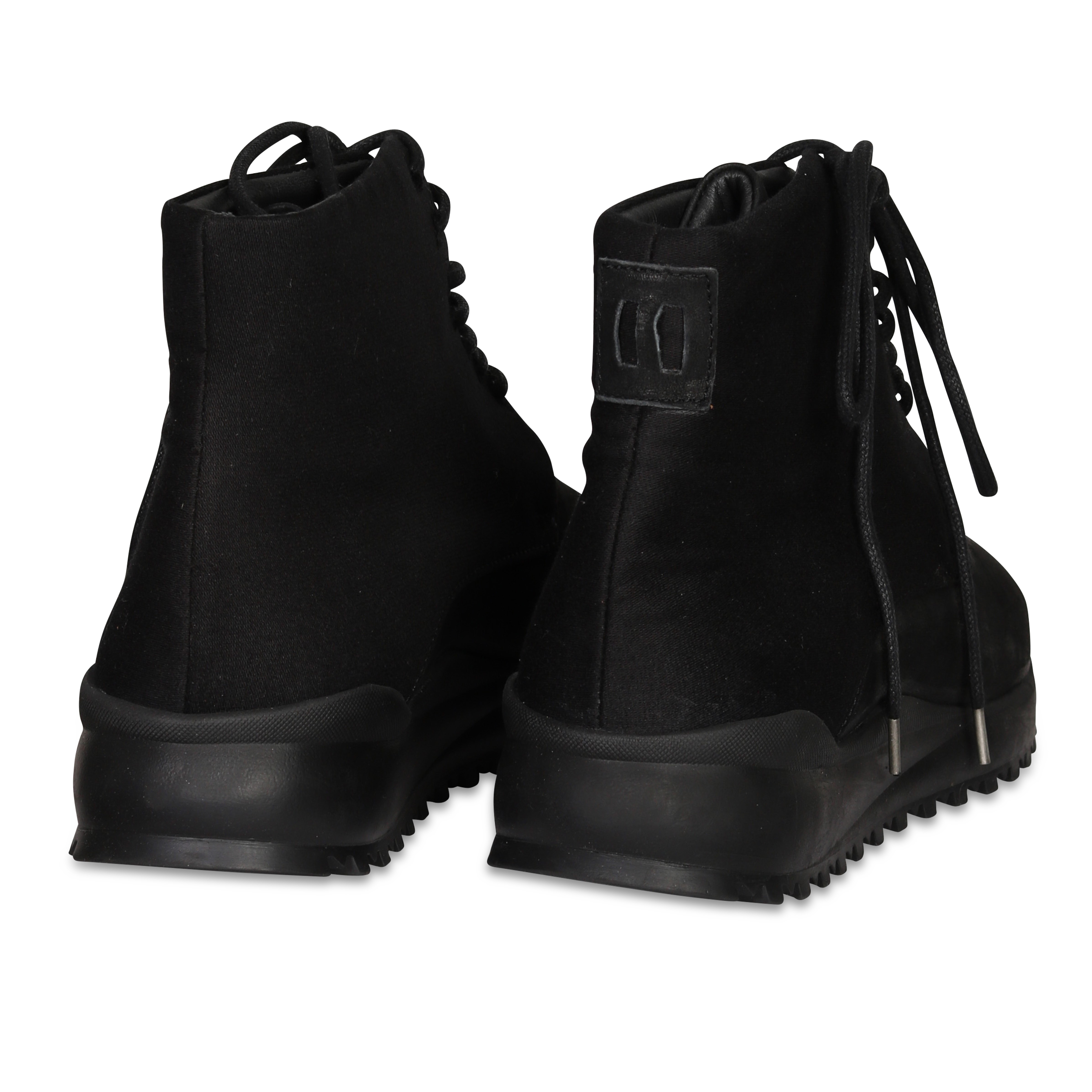 Hannes Roether Boots in Black