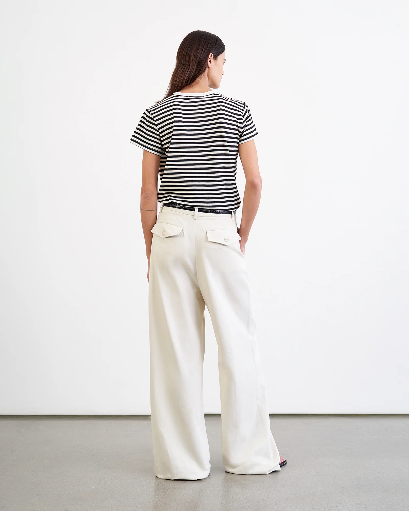 NILI LOTAN Lana Crewneck T-Shirt in Black/Ivory L