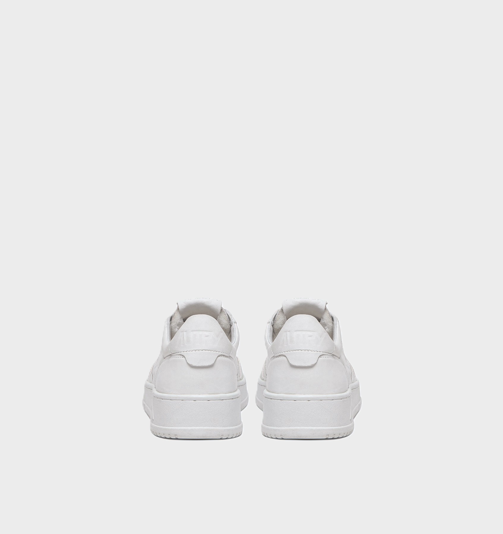 AUTRY ACTION SHOES Medalist Low Sneaker Goat in All White