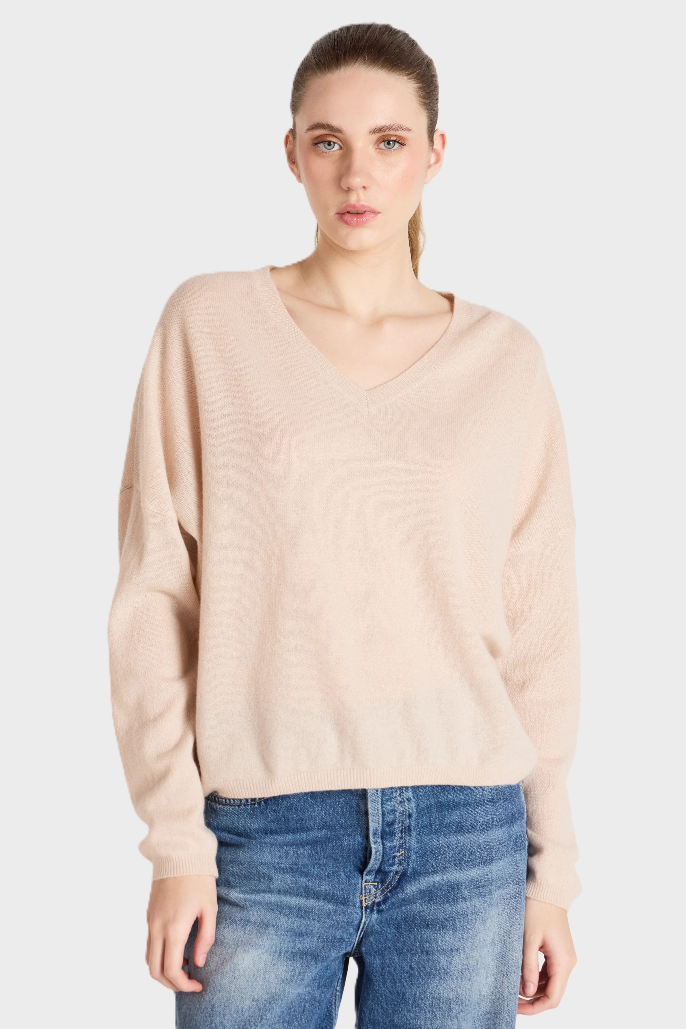 ABSOLUT CASHMERE V-Neck Sweater in Light Beige