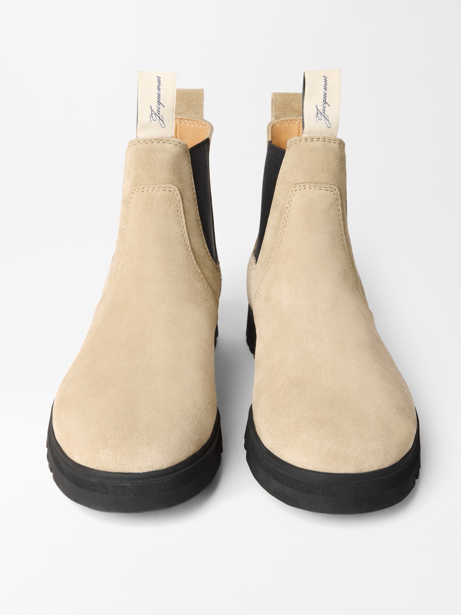 JACQUEMUS Chelsea Boots in Suede Dark Beige