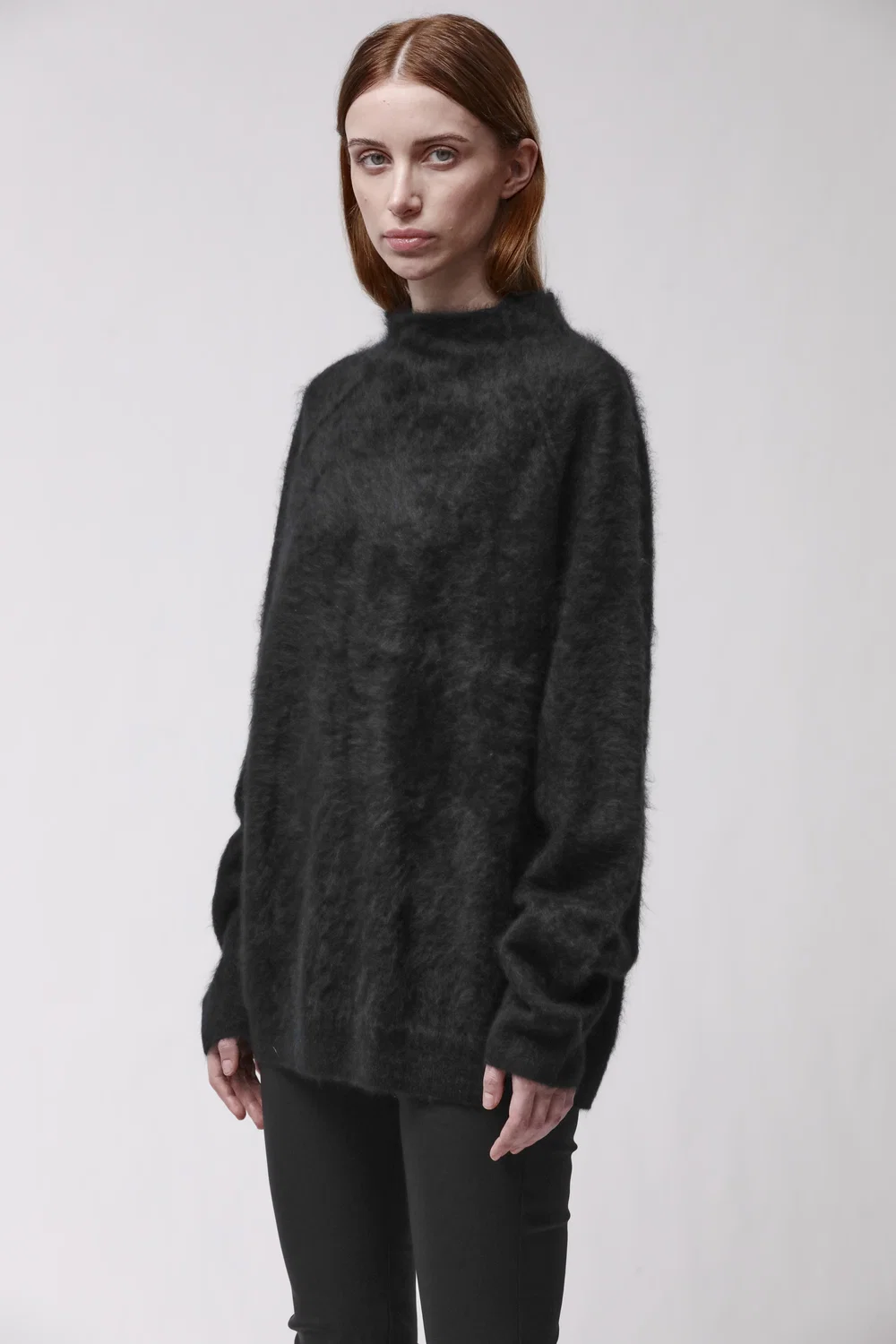 THOM KROM Brushed Cashmere Pullover in Black