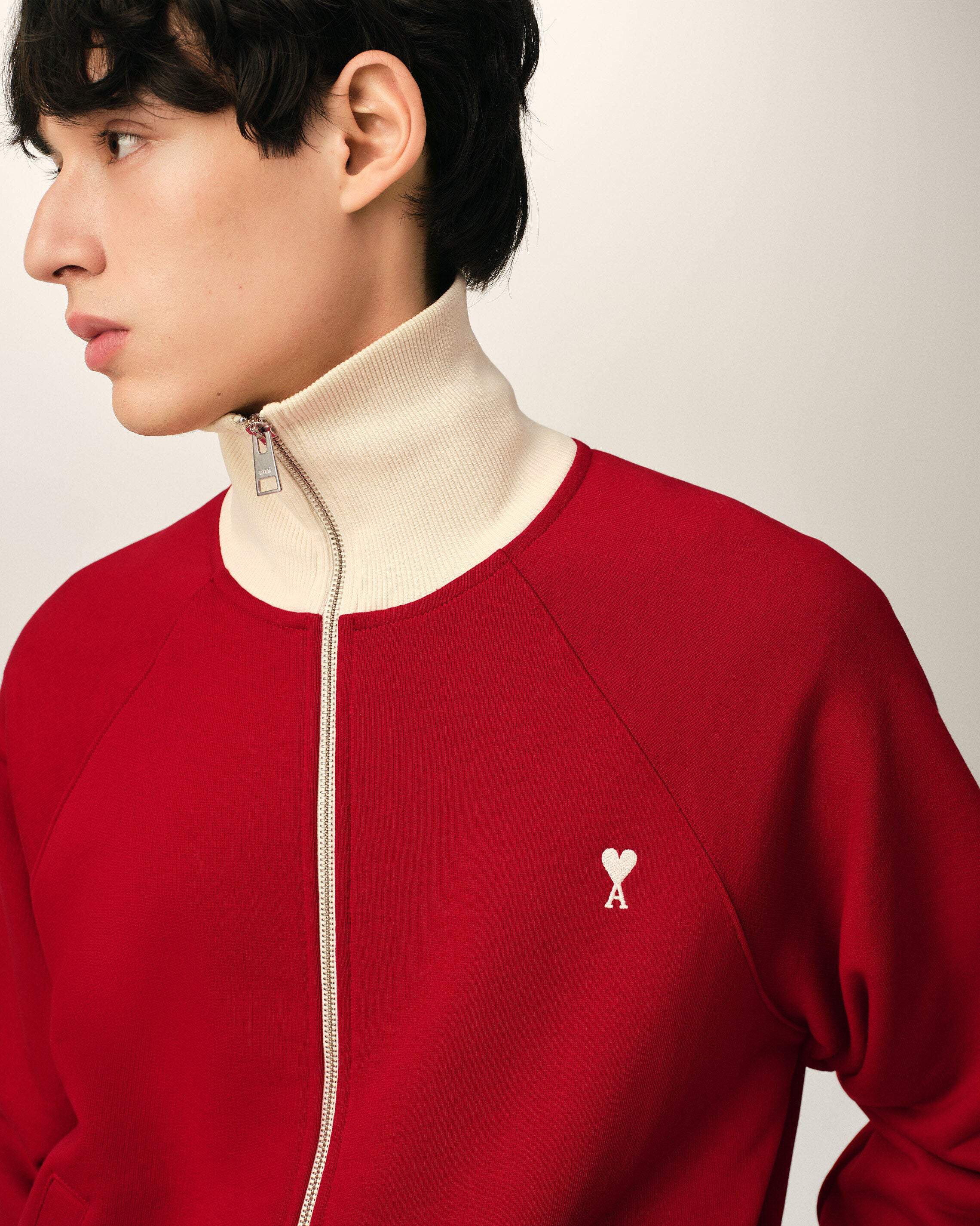 AMI PARIS de Coeur Bicolor Zip Sweater in Ruby Red / Ivory