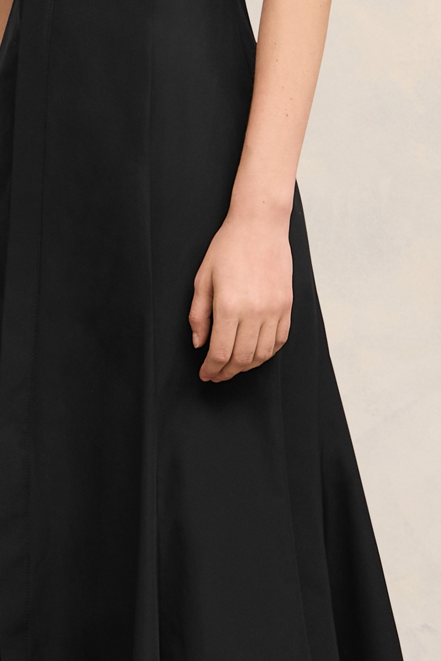 AMI PARIS Midi Dress in Black FR42 / DE40