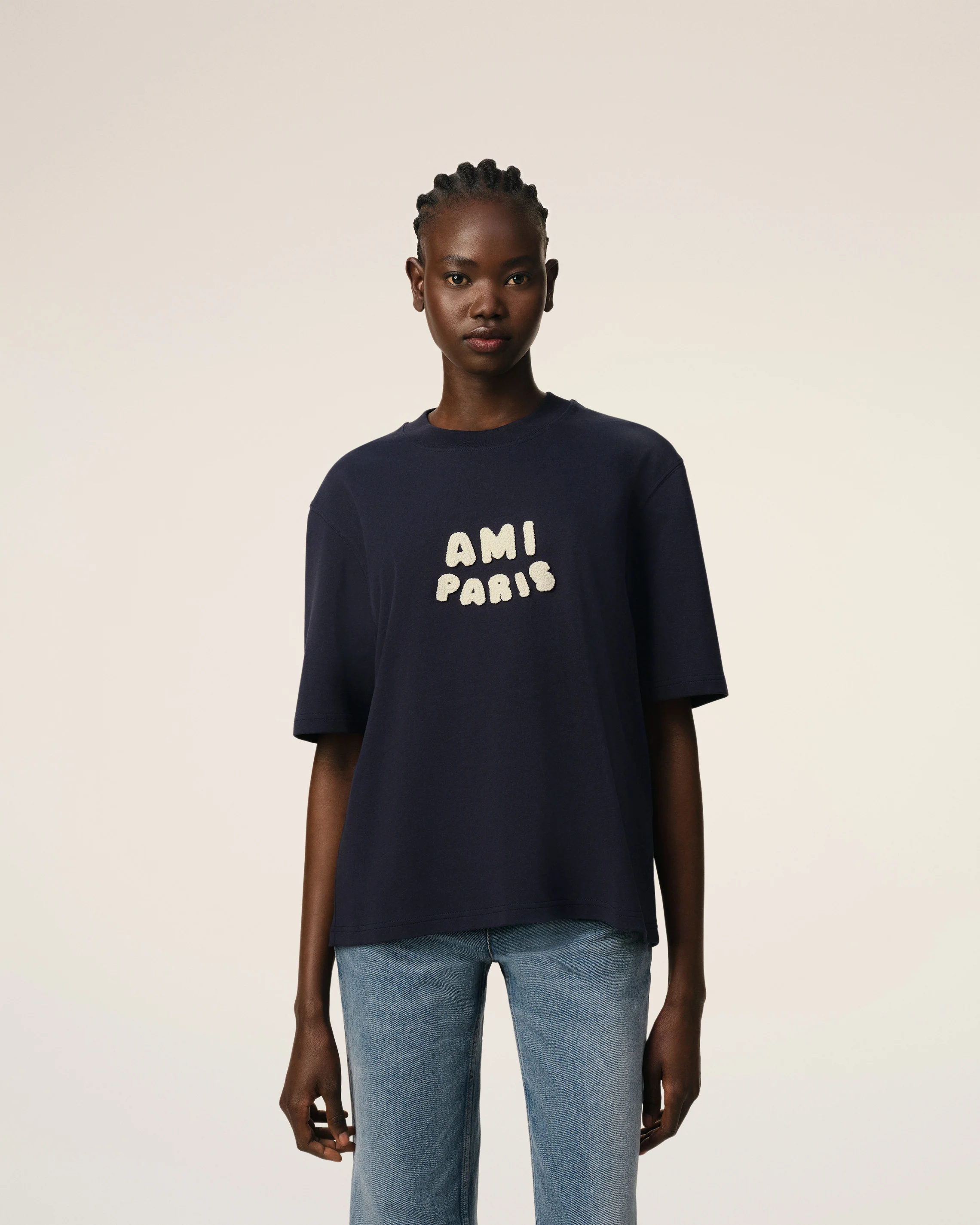 AMI PARIS de Coeur Boxy Fit Knitted Logo T-Shirt in Navy Blue AMI PARIS de Coeur Boxy Fit Knitted Logo T-Shirt in Navy Blue