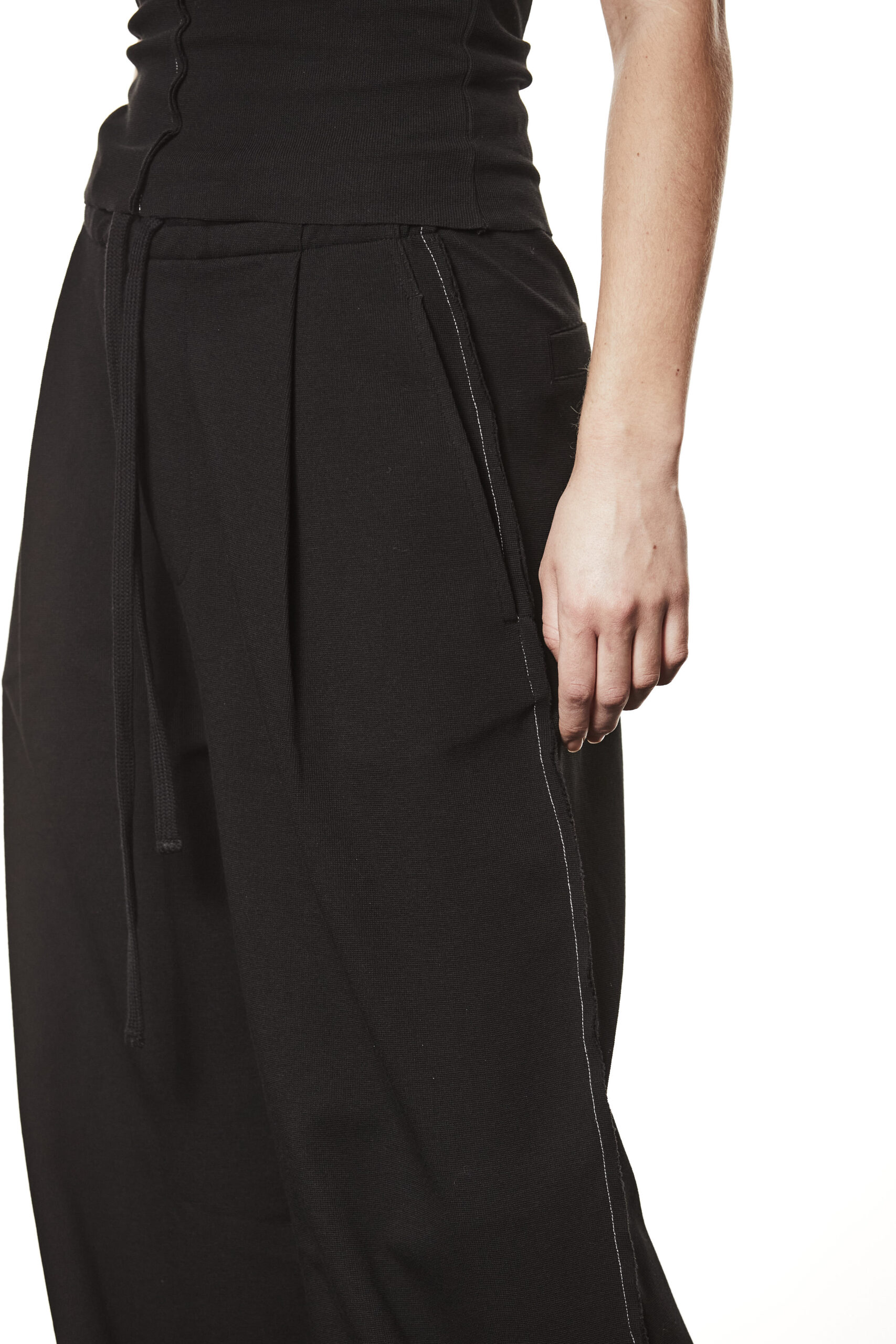 THOM KROM Structured Wide Leg Pant in Black