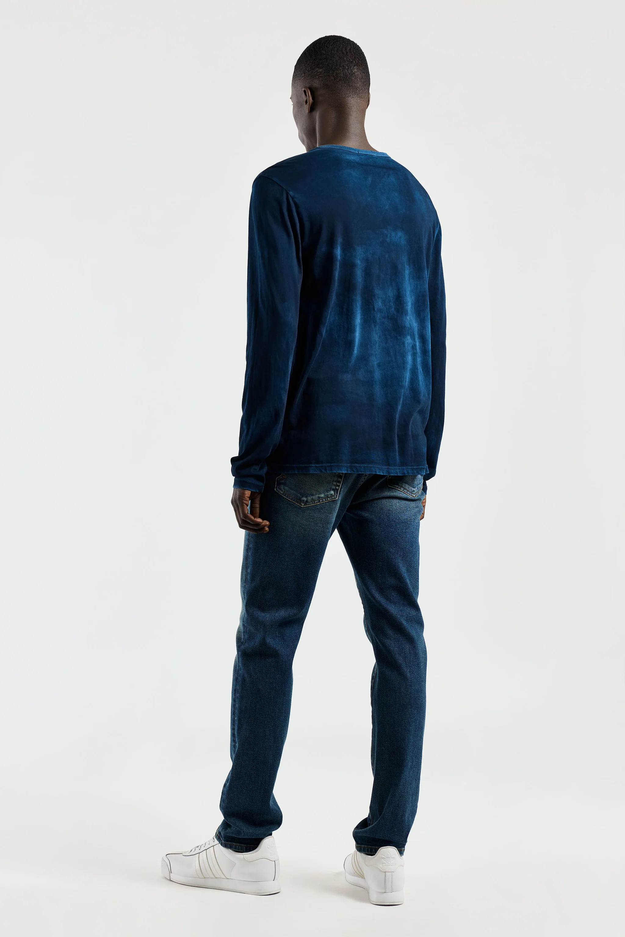 COTTON CITIZEN Classic Crewneck Longsleeve in Vintage Navy COTTON CITIZEN Classic Crewneck Longsleeve in Vintage Navy
