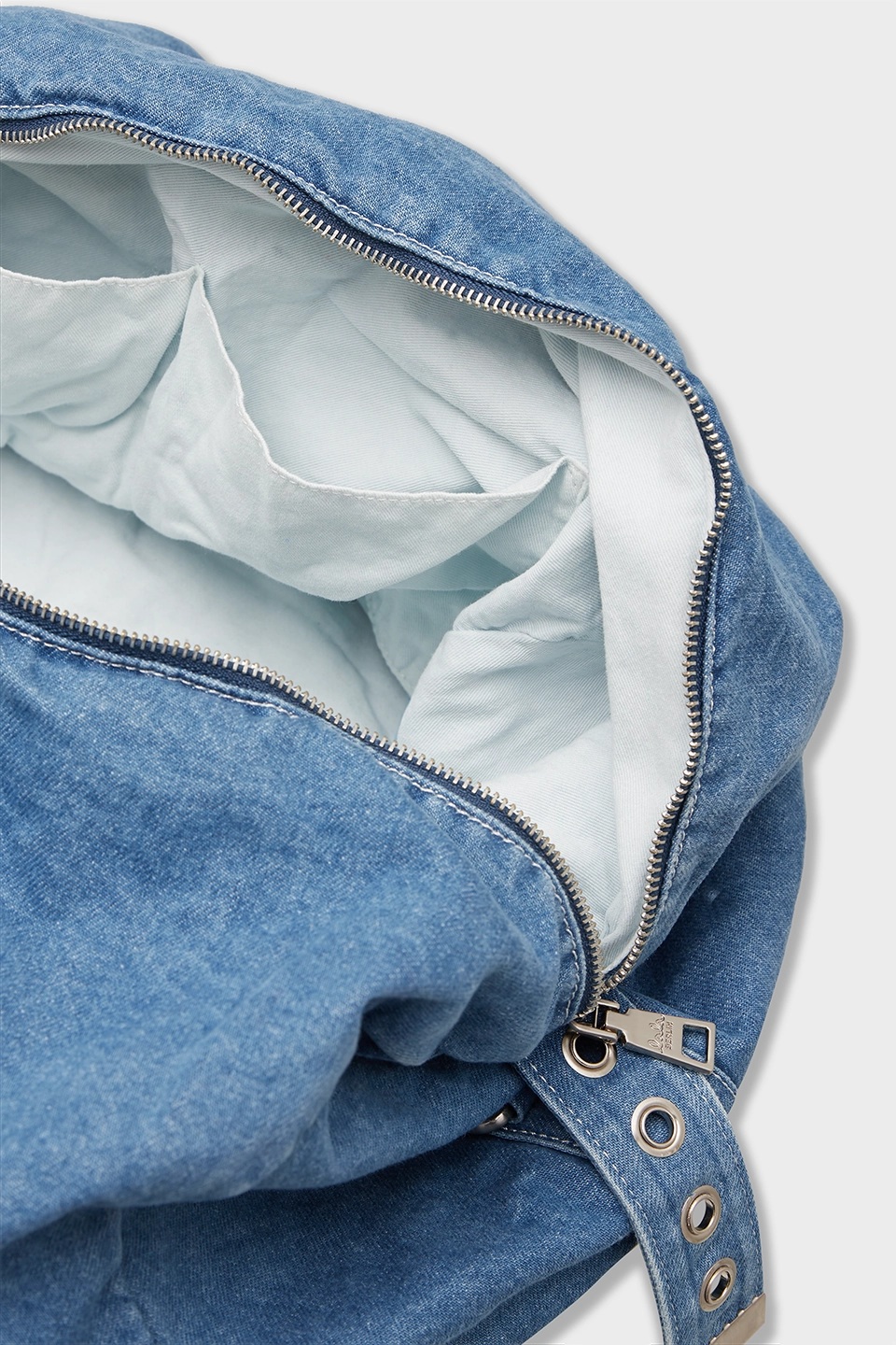 LALA BERLIN Big Denim Bag in Washed Blue