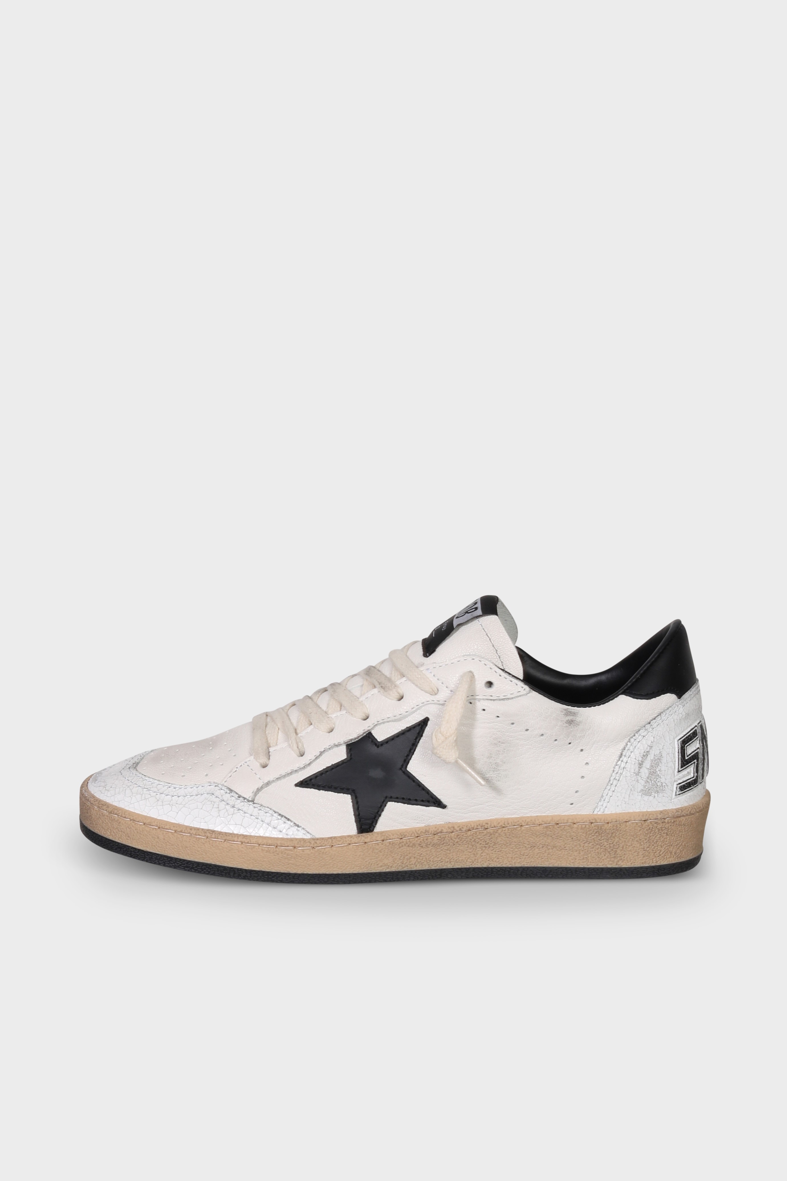 GOLDEN GOOSE Sneaker Ballstar in White/Black