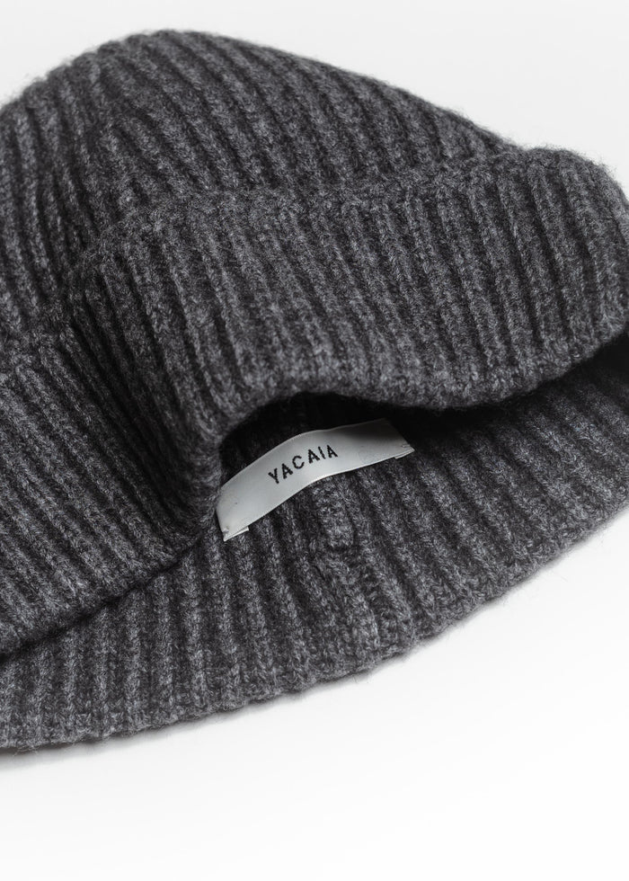 YACAIA Wool/Cashmere Beanie in Dark Grey Melange