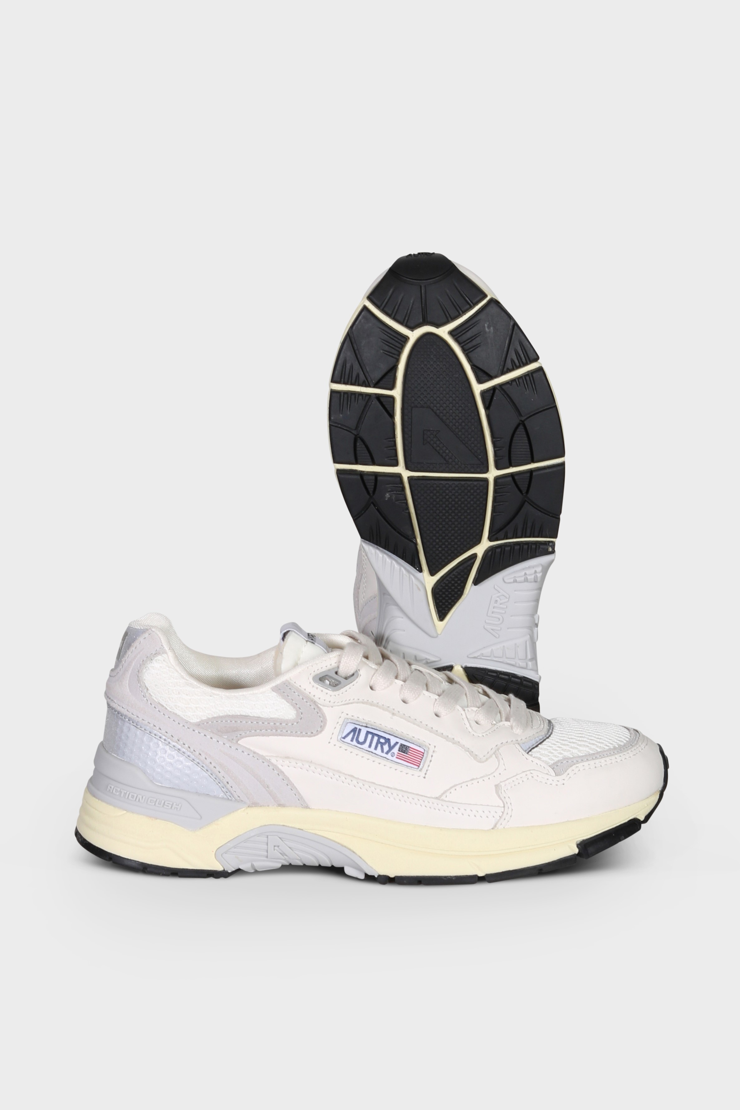 AUTRY ACTION SHOES Hyperway in Goat/Suede/Mesh/White/Grey