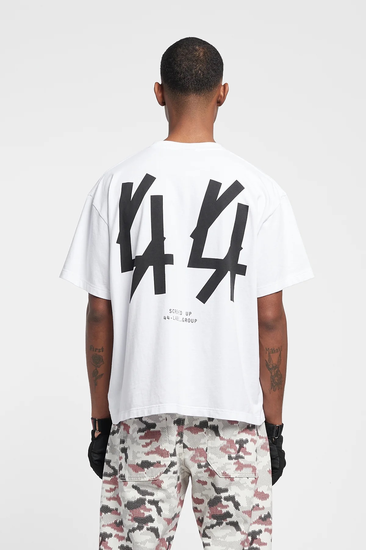 44 LABEL GROUP Original T-Shirt in White/Black Backprint