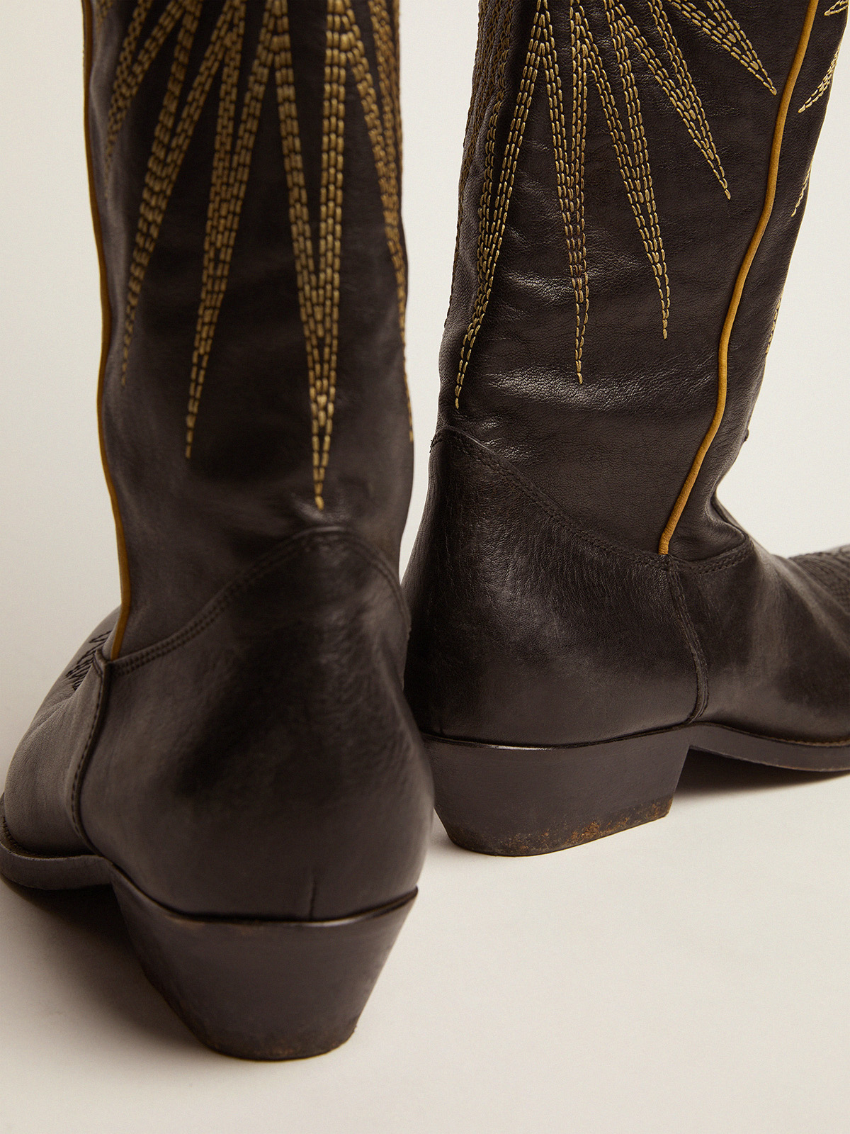 GOLDEN GOOSE Cowboy Boot Wish Star in Black 37