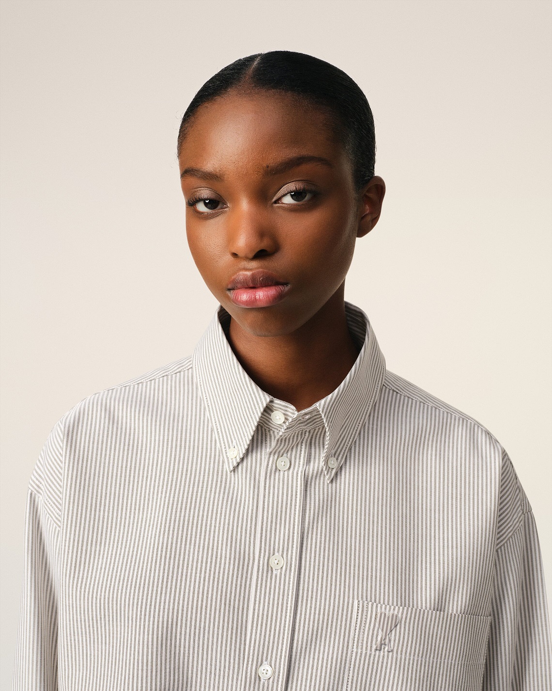 AMI PARIS Chemise Cropped Oversize Shirt in Loden/White Cream Stripe AMI PARIS Chemise Cropped Oversize Shirt in Loden/White Cream Stripe