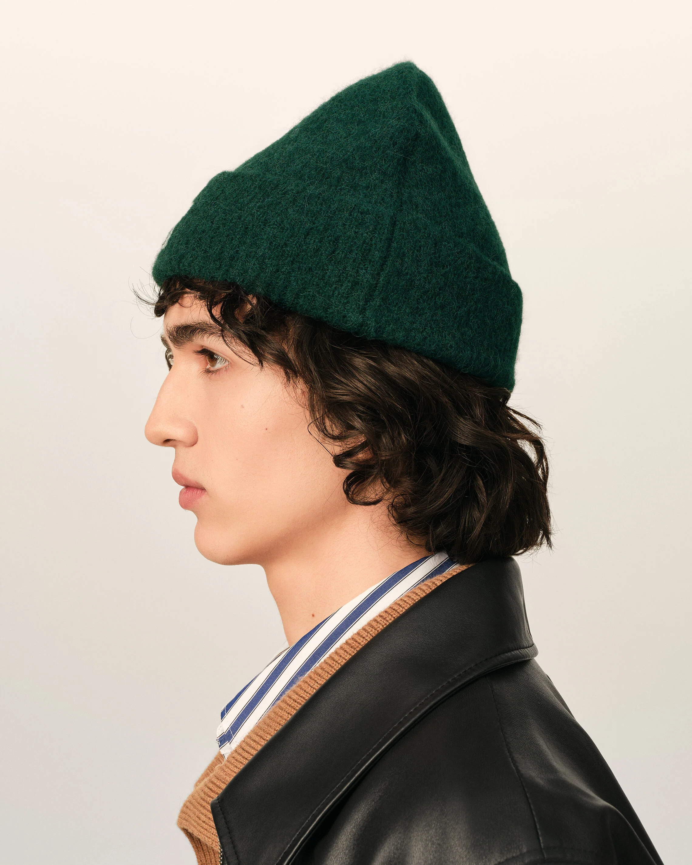 AMI PARIS de Coeur Beanie in Bottle Green / Off White
