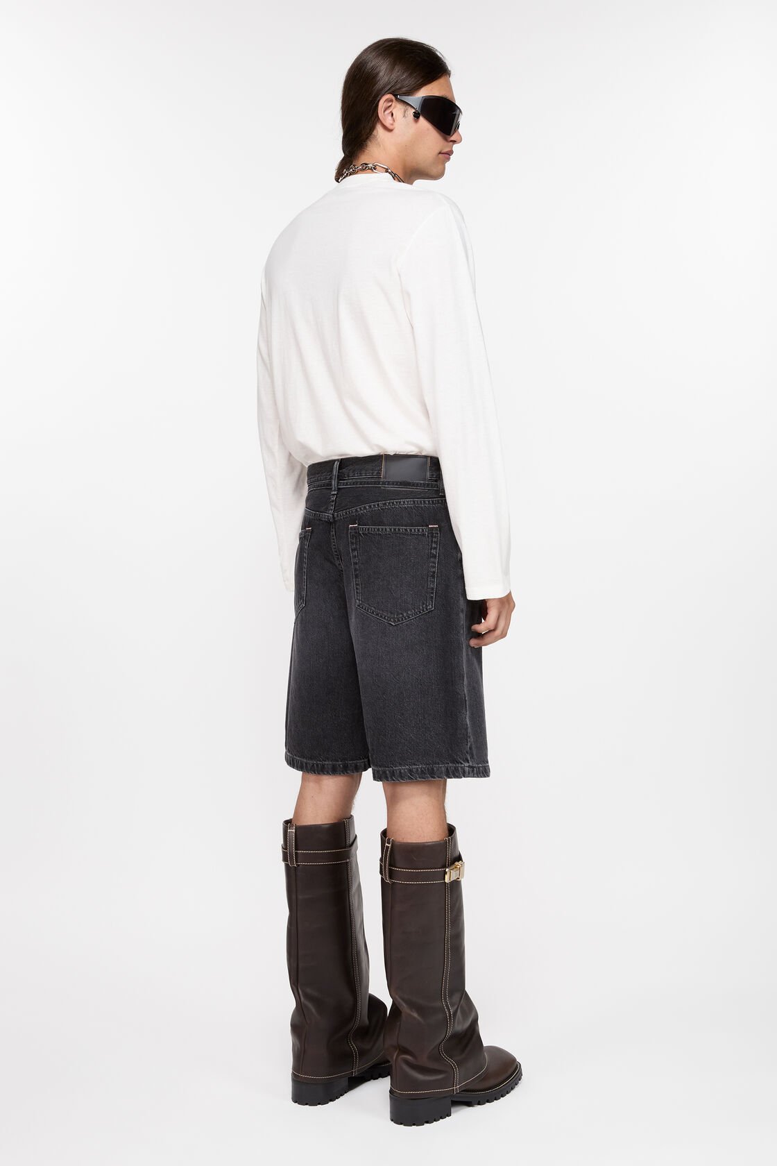 ACNE STUDIOS 1991 Toj Jeans Shorts in Washed Black