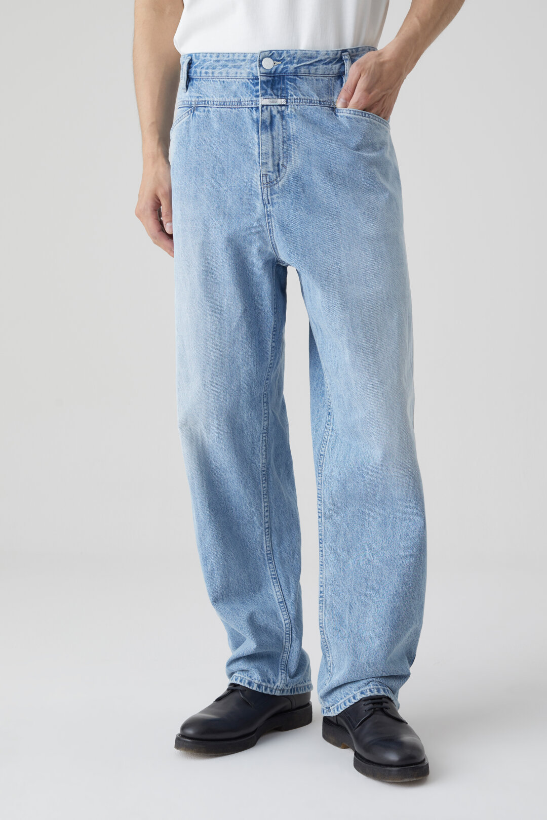 Closed X-Treme Loose Jeans in Light Blue