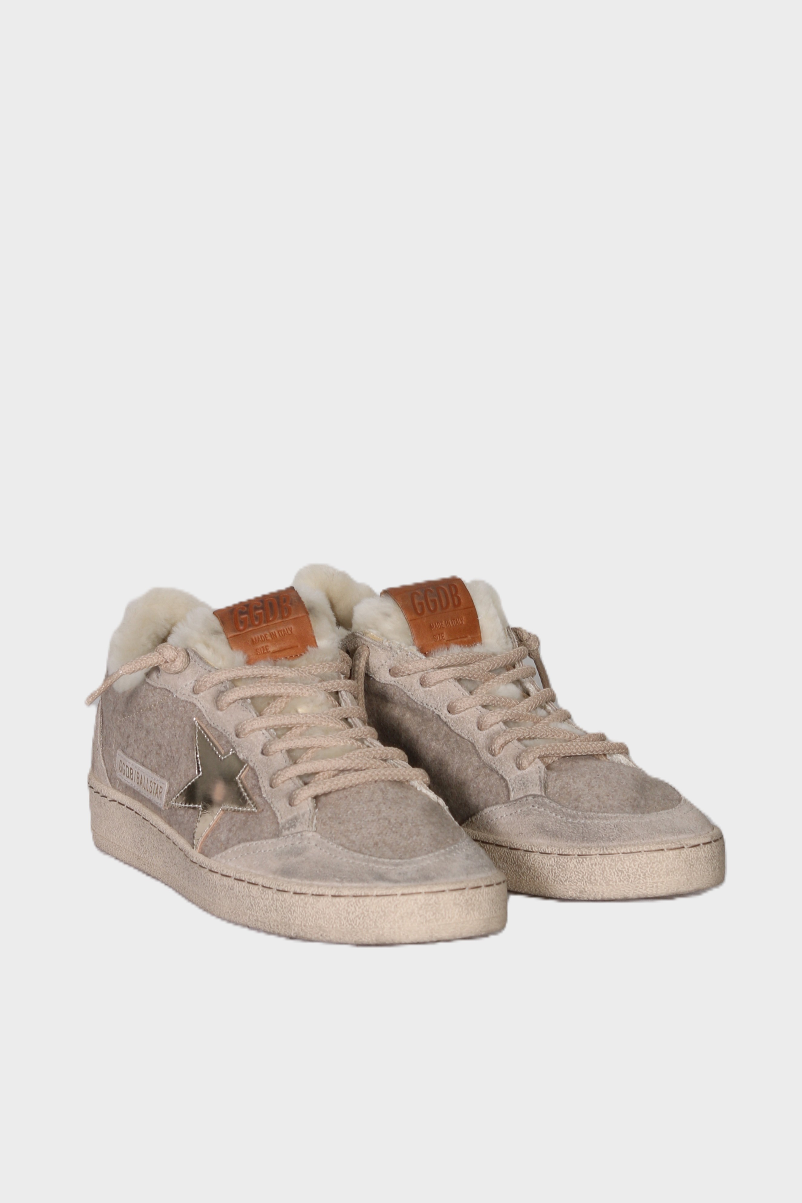 GOLDEN GOOSE Ballstar Shearling in Taupe