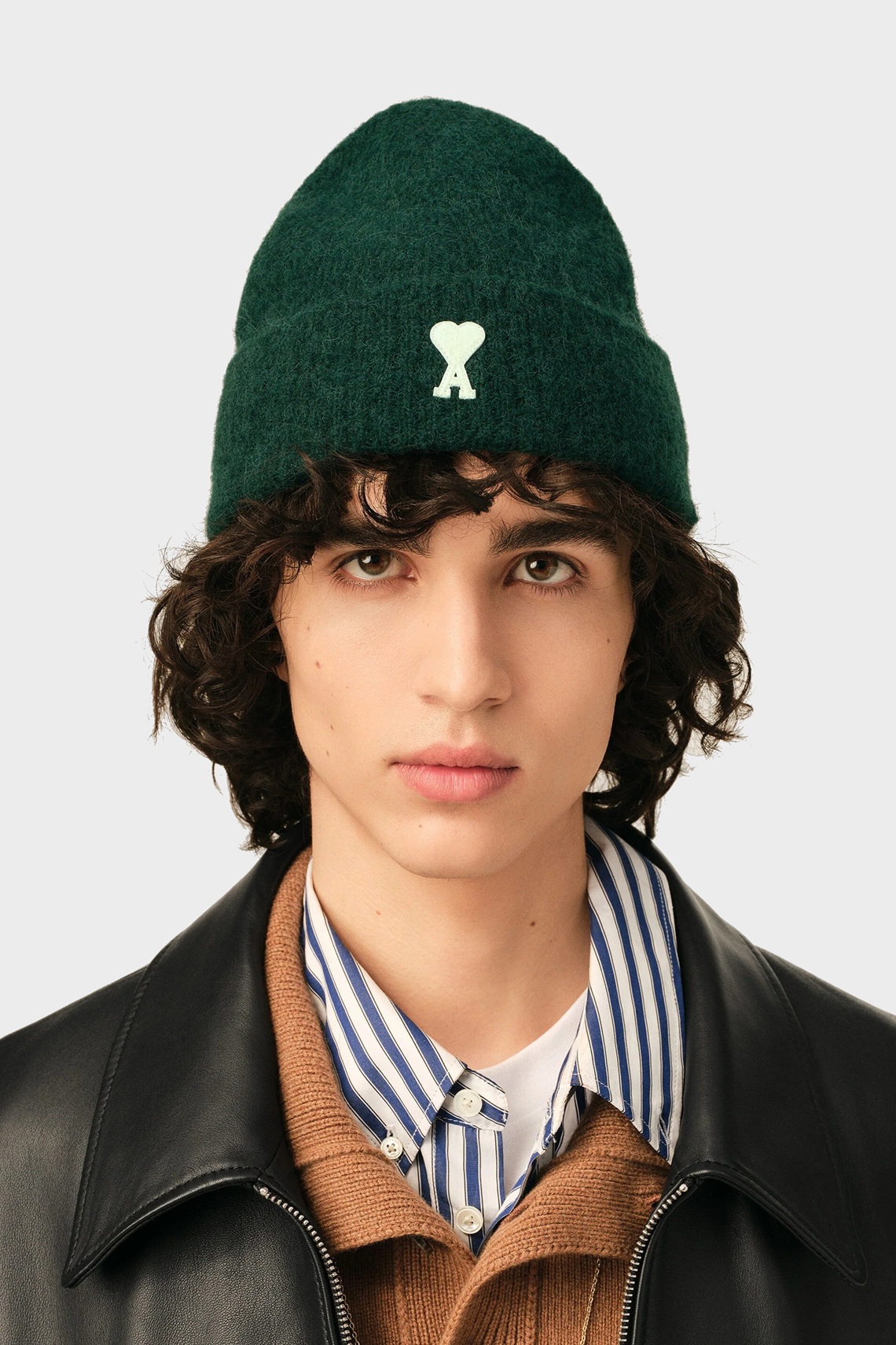 AMI PARIS de Coeur Beanie in Bottle Green / Off White
