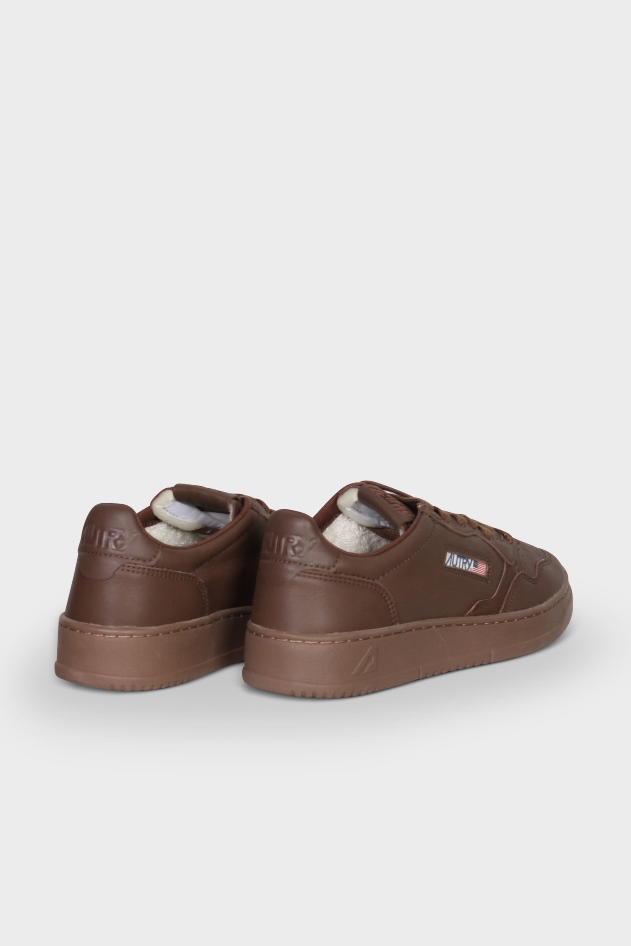 AUTRY ACTION SHOES Medalist Low Sneaker Goat in Patridge 40 AUTRY ACTION SHOES Medalist Low Sneaker Goat in Patridge 47