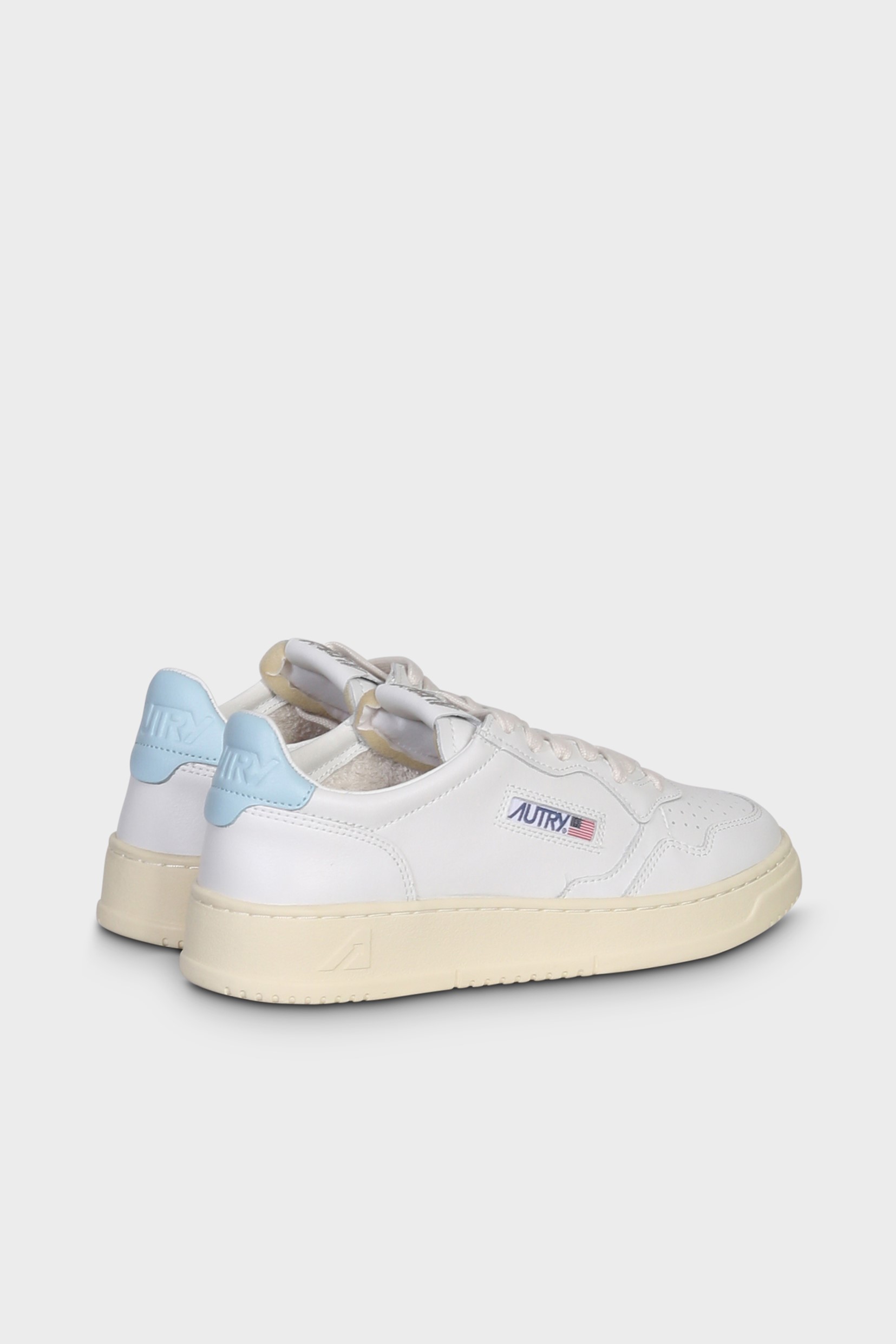 AUTRY ACTION SHOES Medalist Low Sneaker in White/Stream Blue 35
