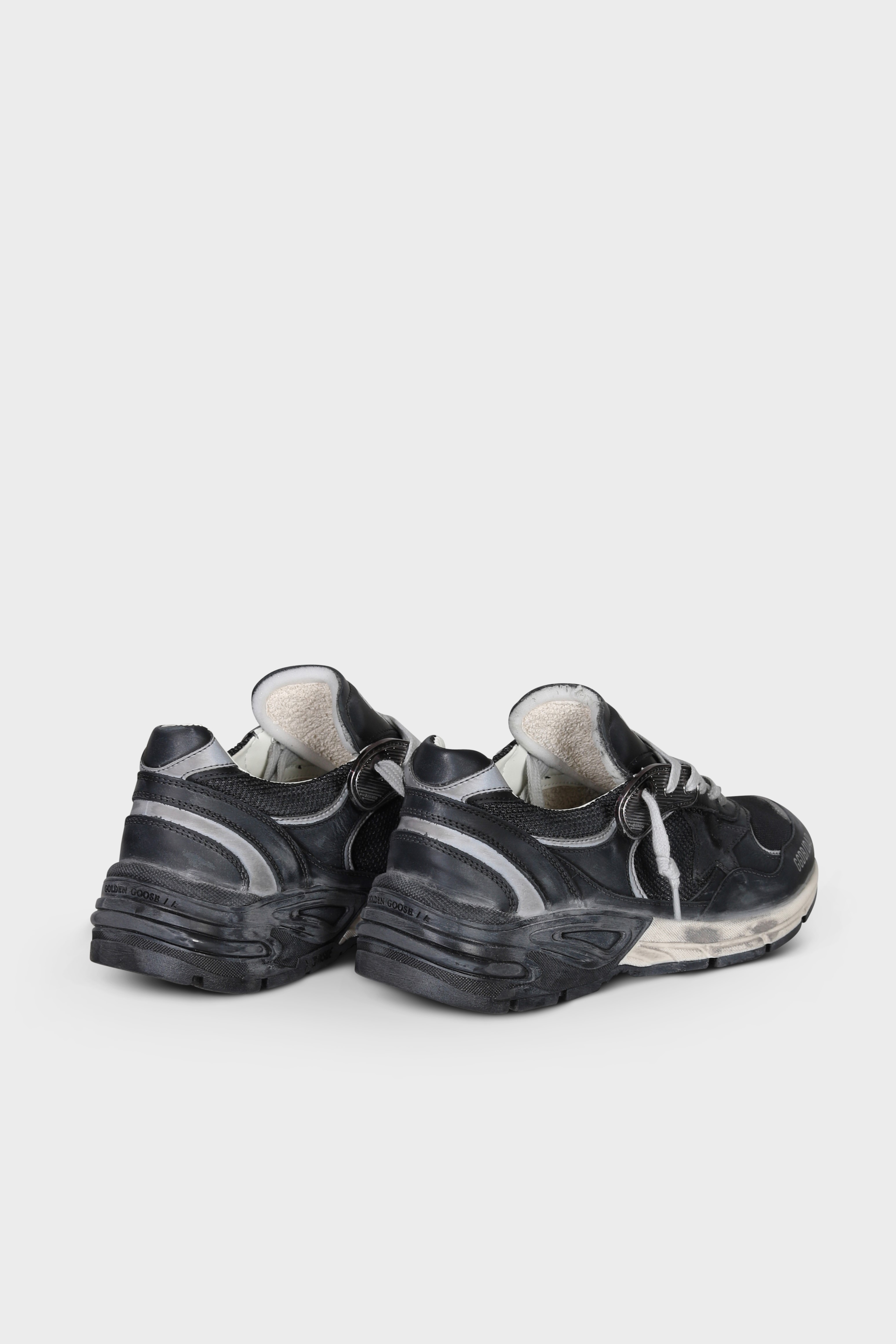 GOLDEN GOOSE Dad-Star in Black/Dark Grey
