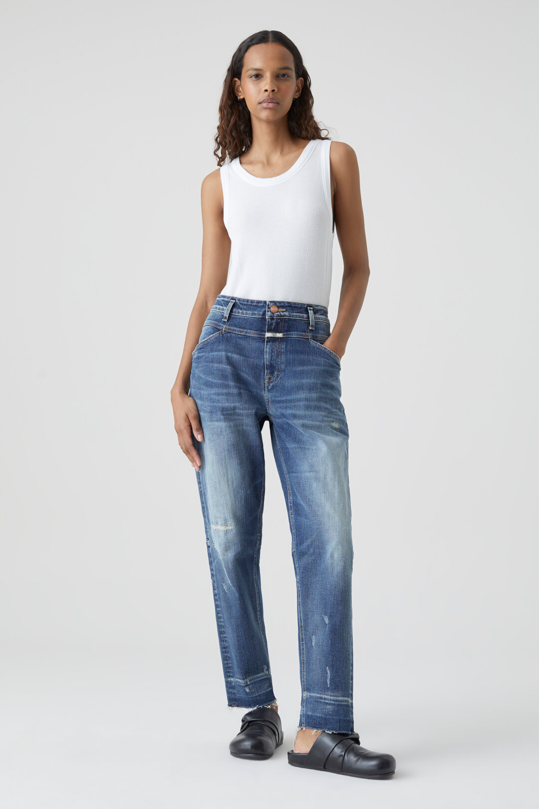 CLOSED X-Lent Boyfriend Jeans in Mid Blue