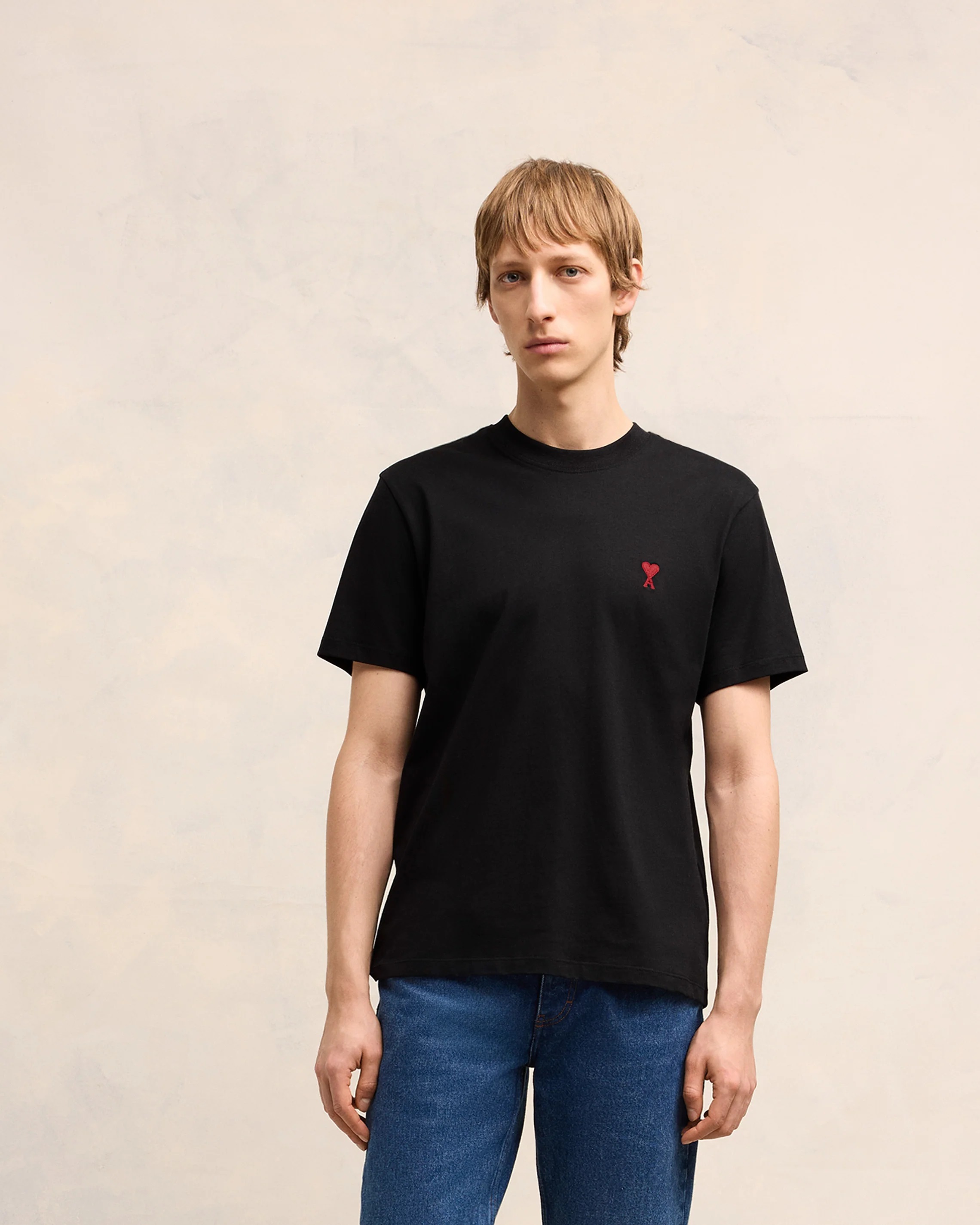 AMI PARIS de Coeur Classic Fit T-Shirt in Black