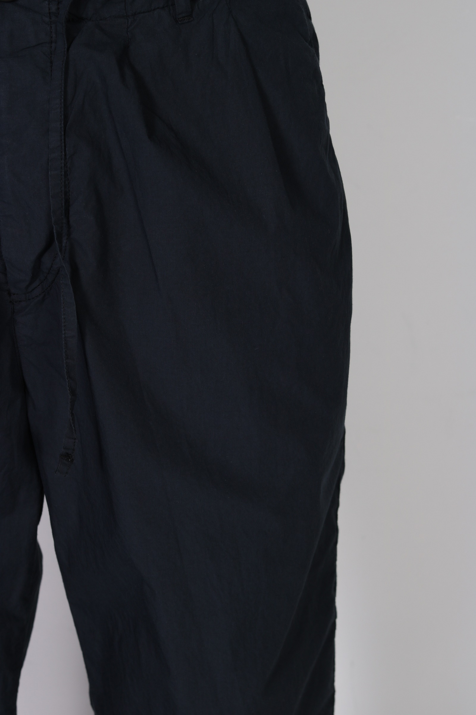 Hannes Roether Trousers in Dark Navy