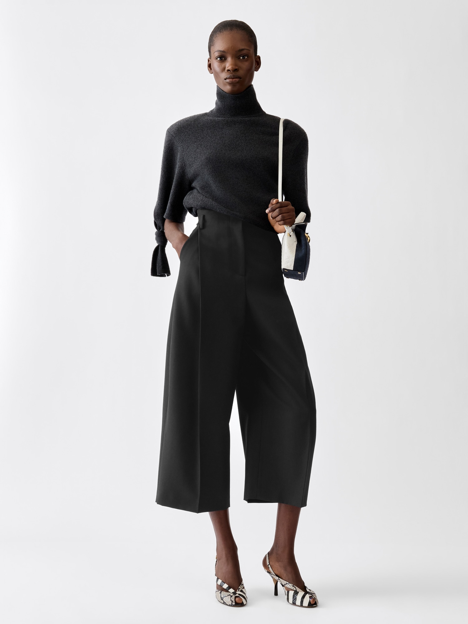 JACQUEMUS Miami Pant in Black