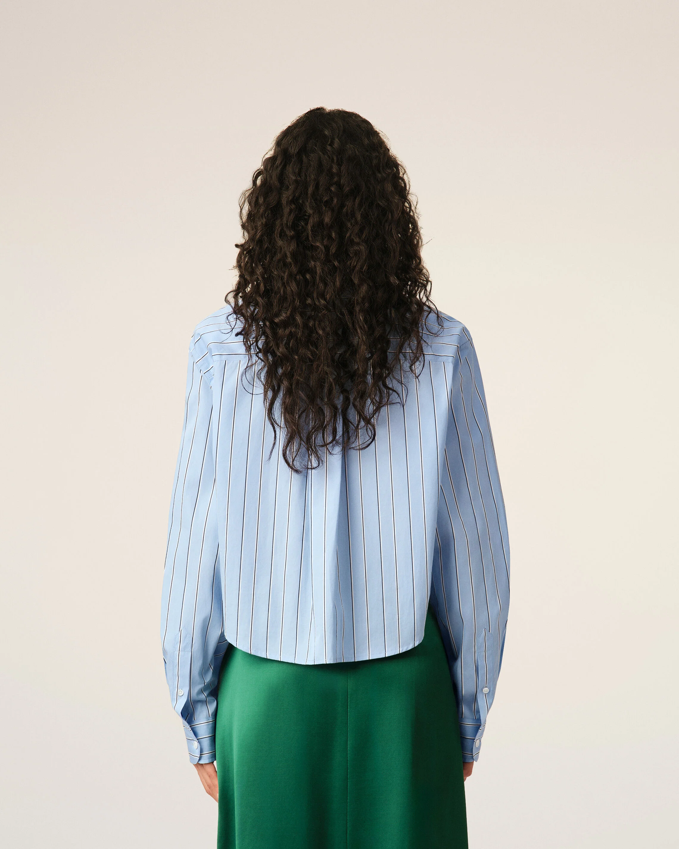 AMI PARIS de Coeur Cropped Shirt in Cashmere Blue / Ivory
