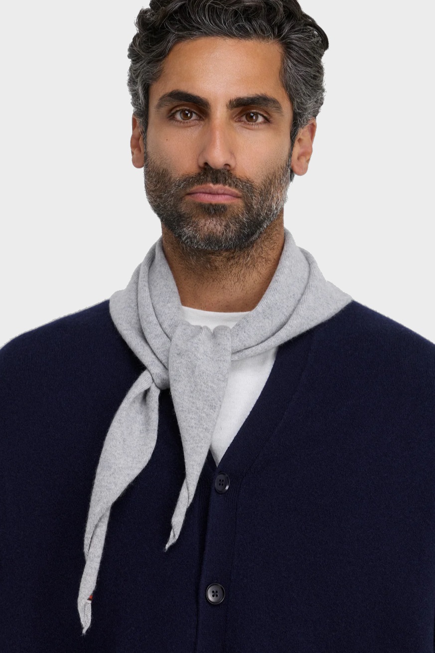 EXTREME CASHMERE N°35 Bandana in Grey