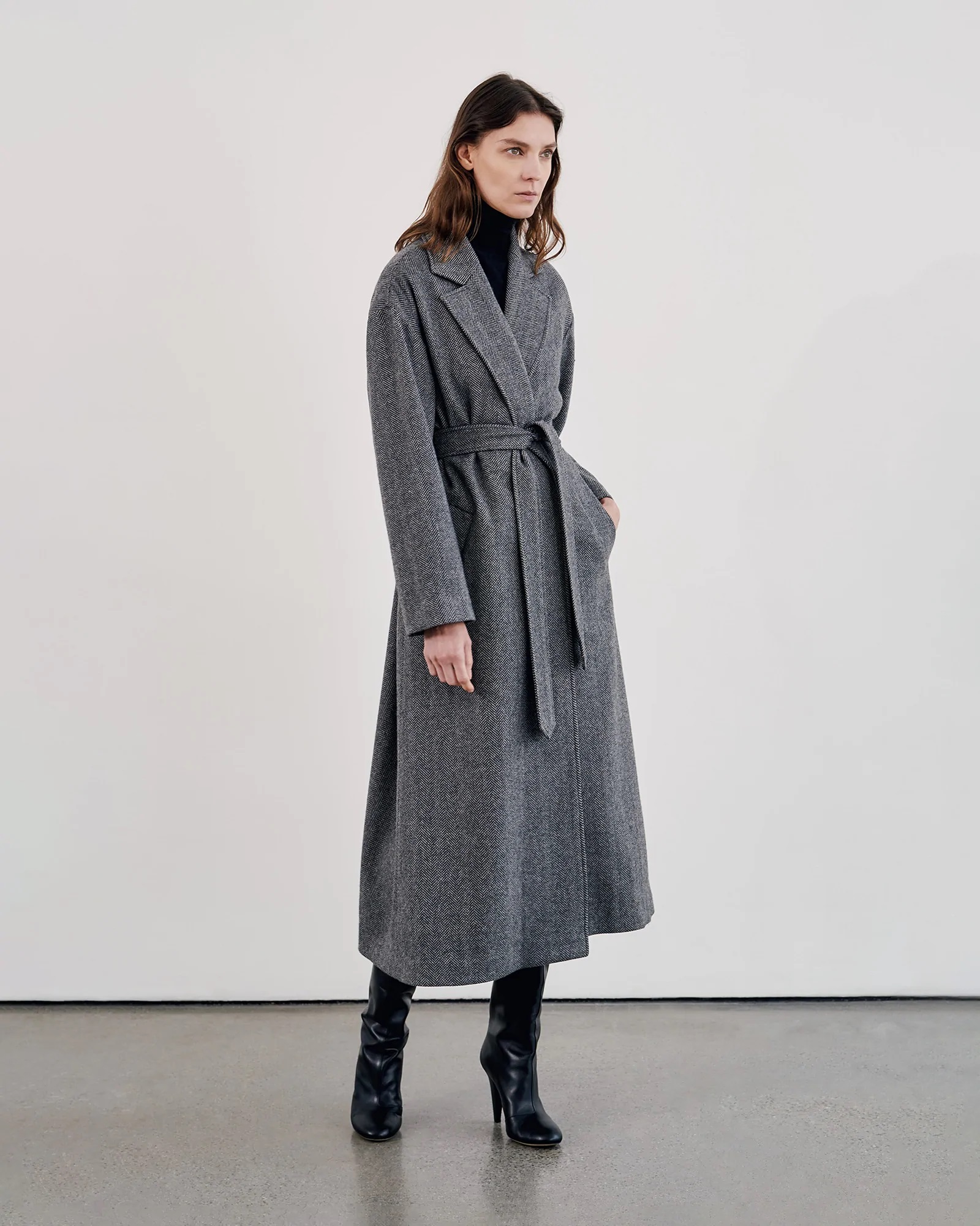 NILI LOTAN Clemence Wrap Coat in Charcoal