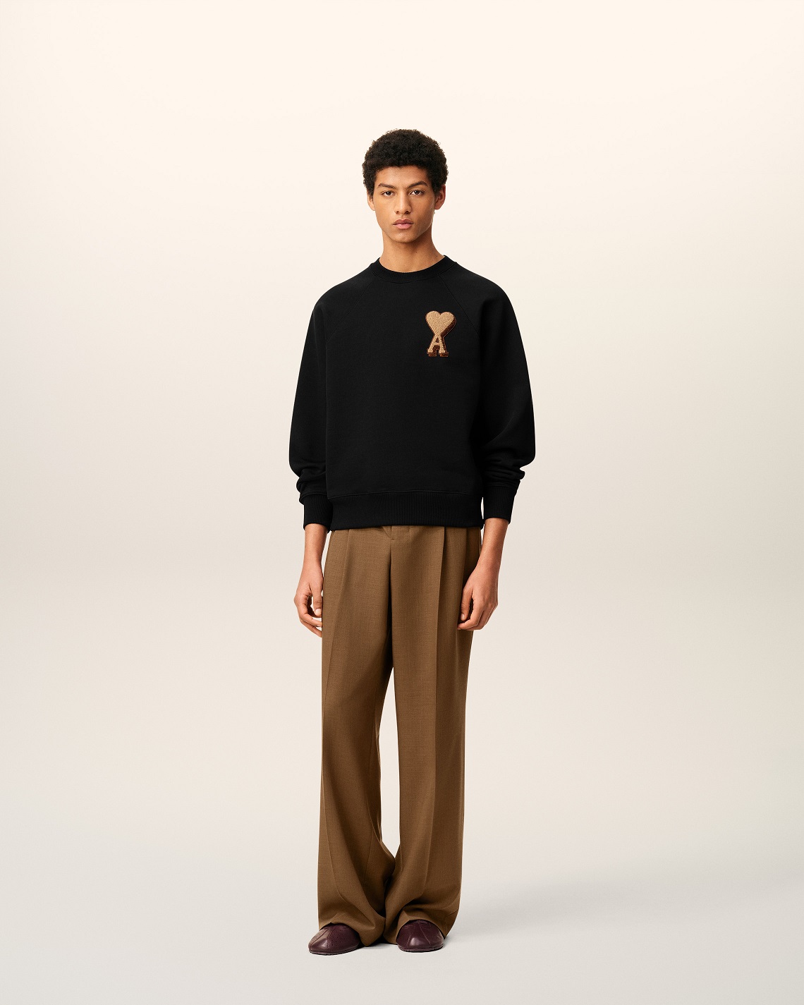AMI PARIS de Coeur Big Logo Sweatshirt in Black