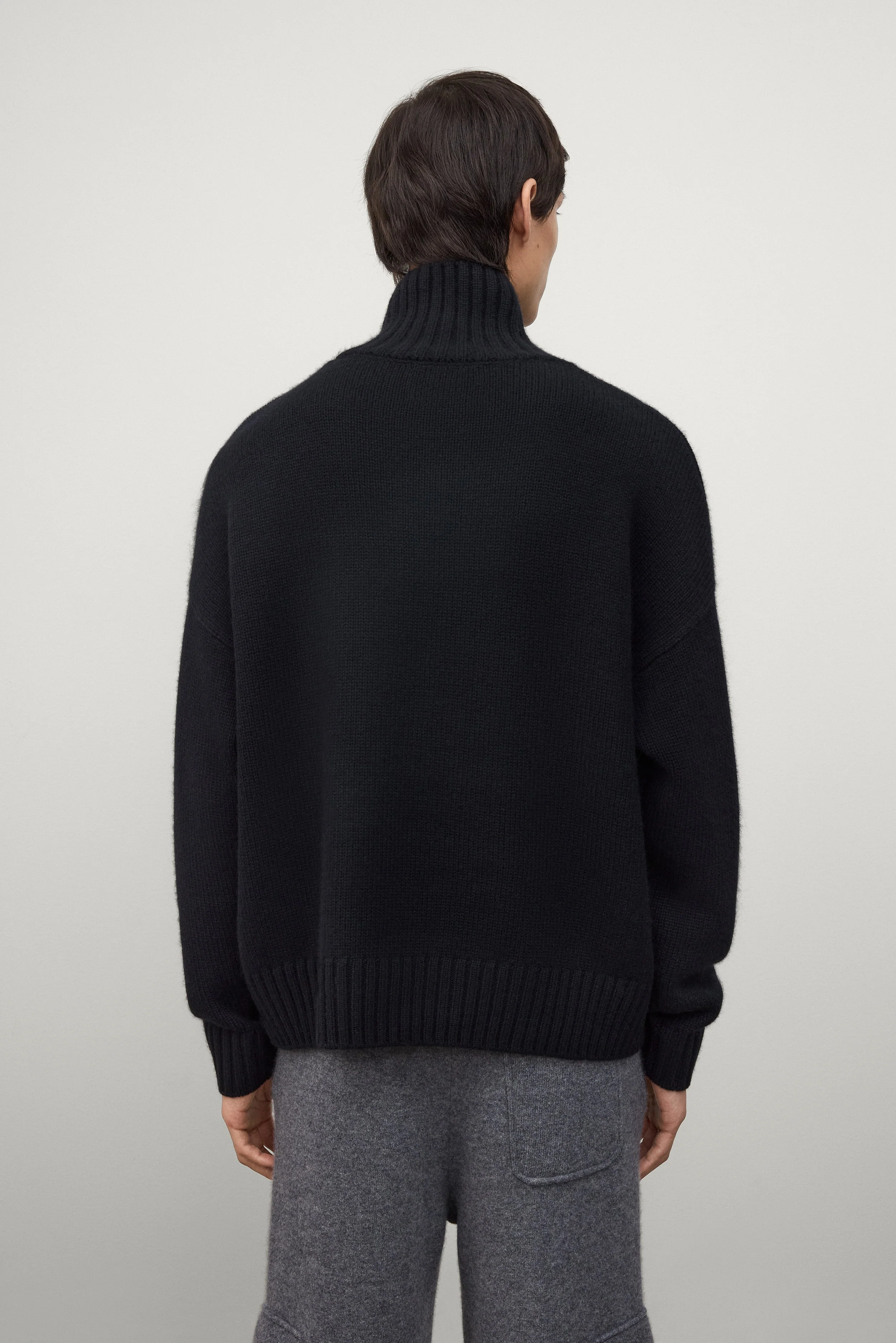 LISA YANG Olai Turtle Neck Sweater in Black