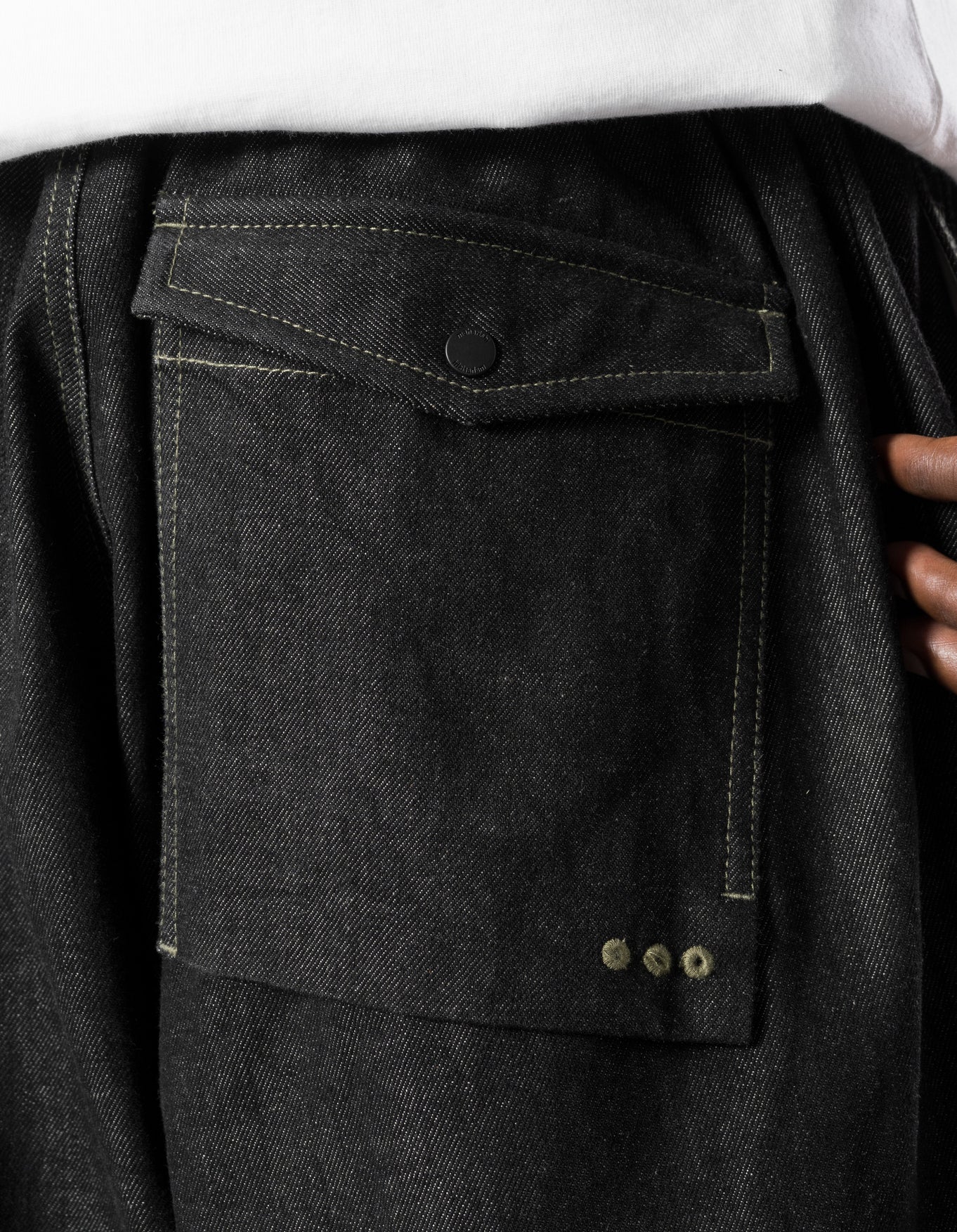 MAHARISHI 7700 Light Denim Loose Snopants® in Black