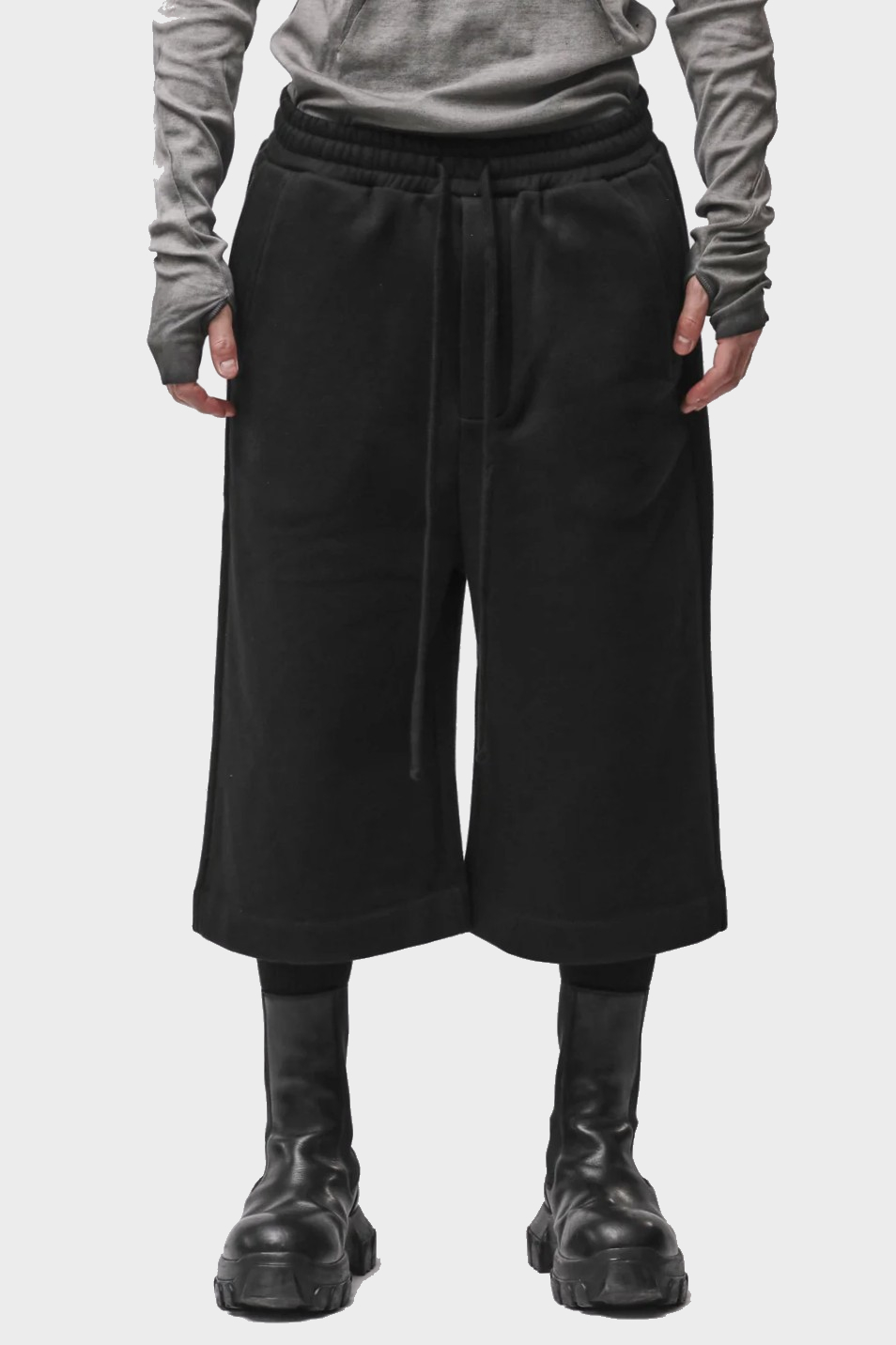 THOM KROM Long Sweatshorts in Black