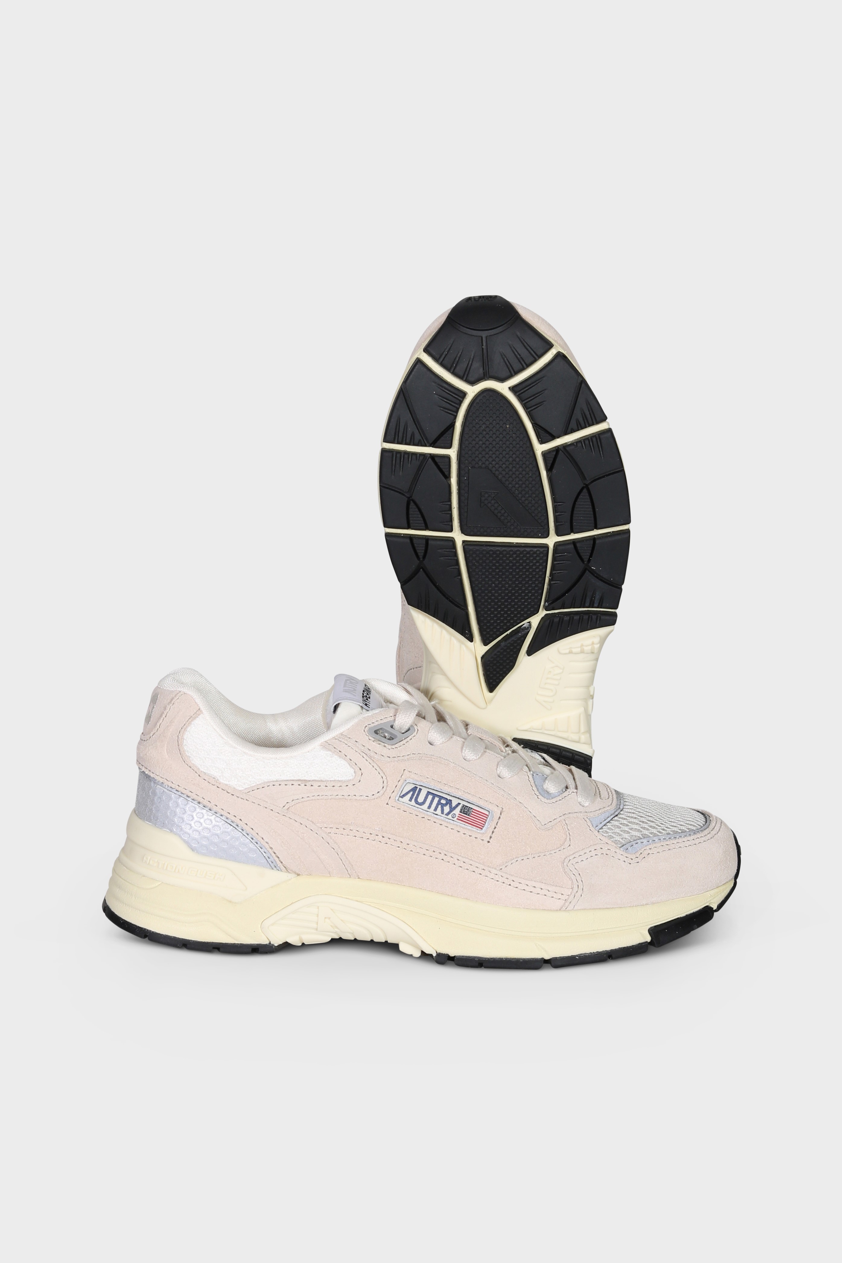 AUTRY ACTION SHOES Hyperway in Suede/Mesh/Sand/Silver
