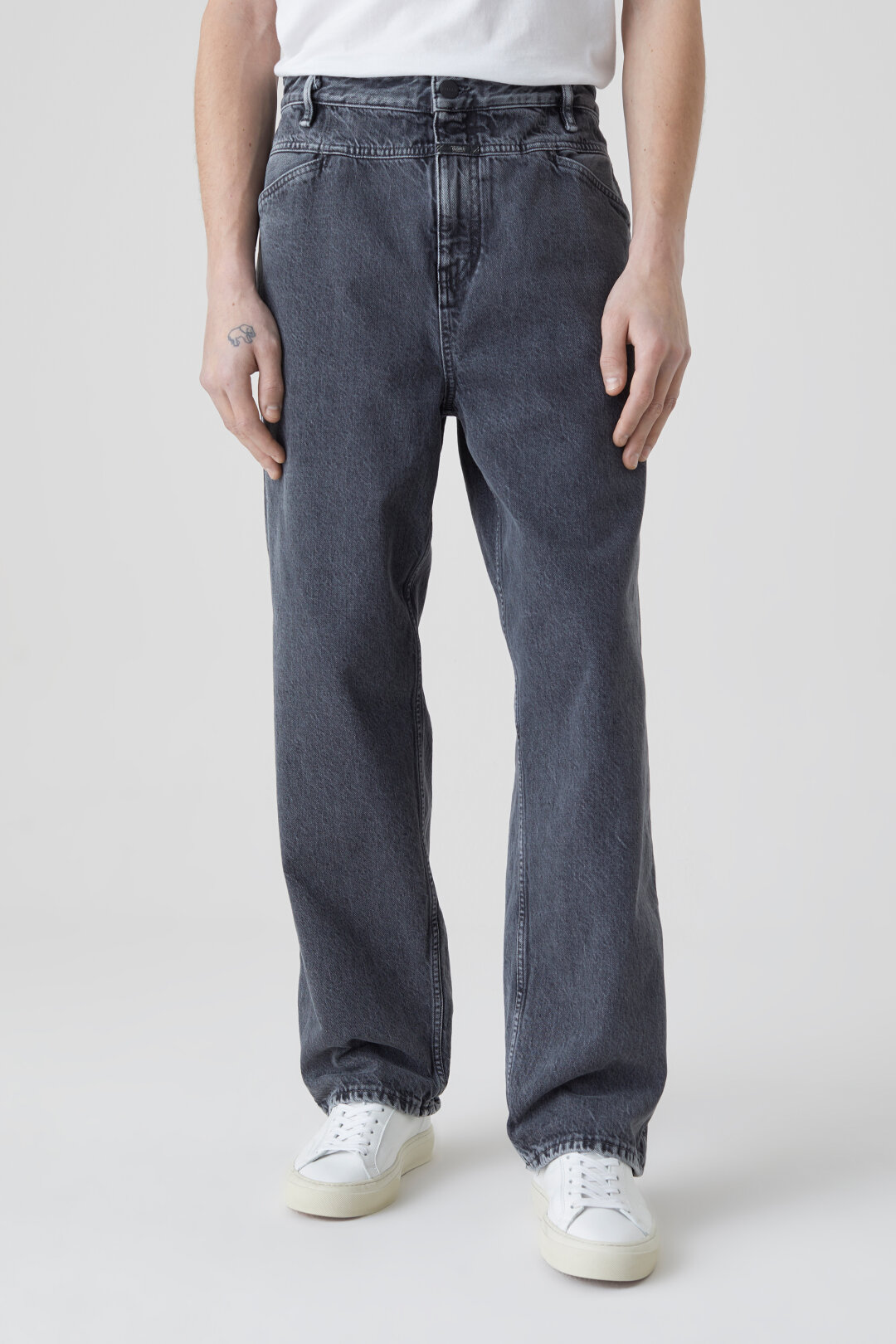 Closed X-Treme Loose Jeans in Darkgrey Wash