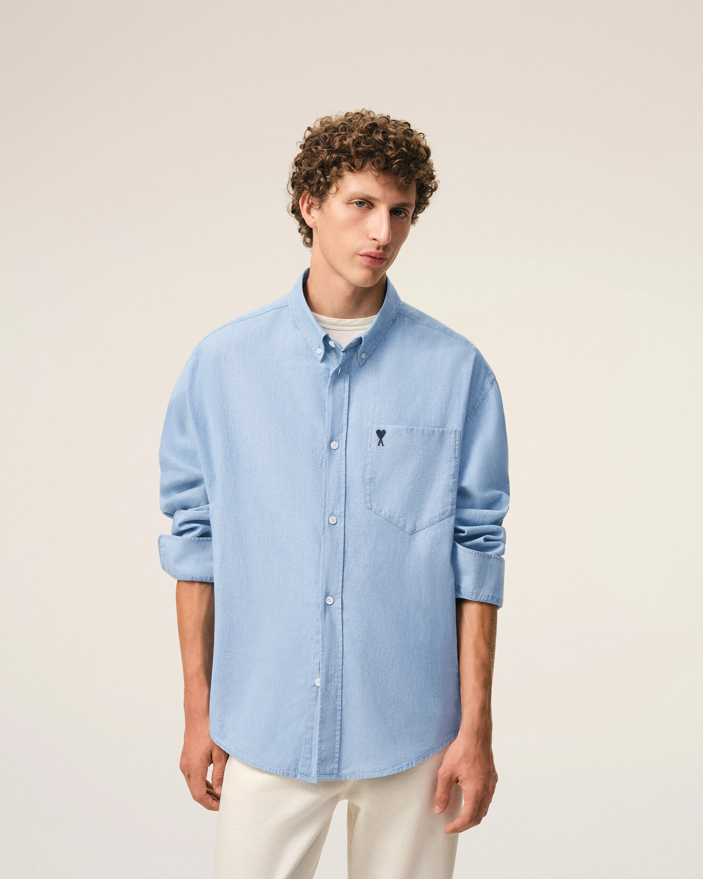 AMI PARIS de Coeur Boxy Fit Shirt in Cashmere Blue