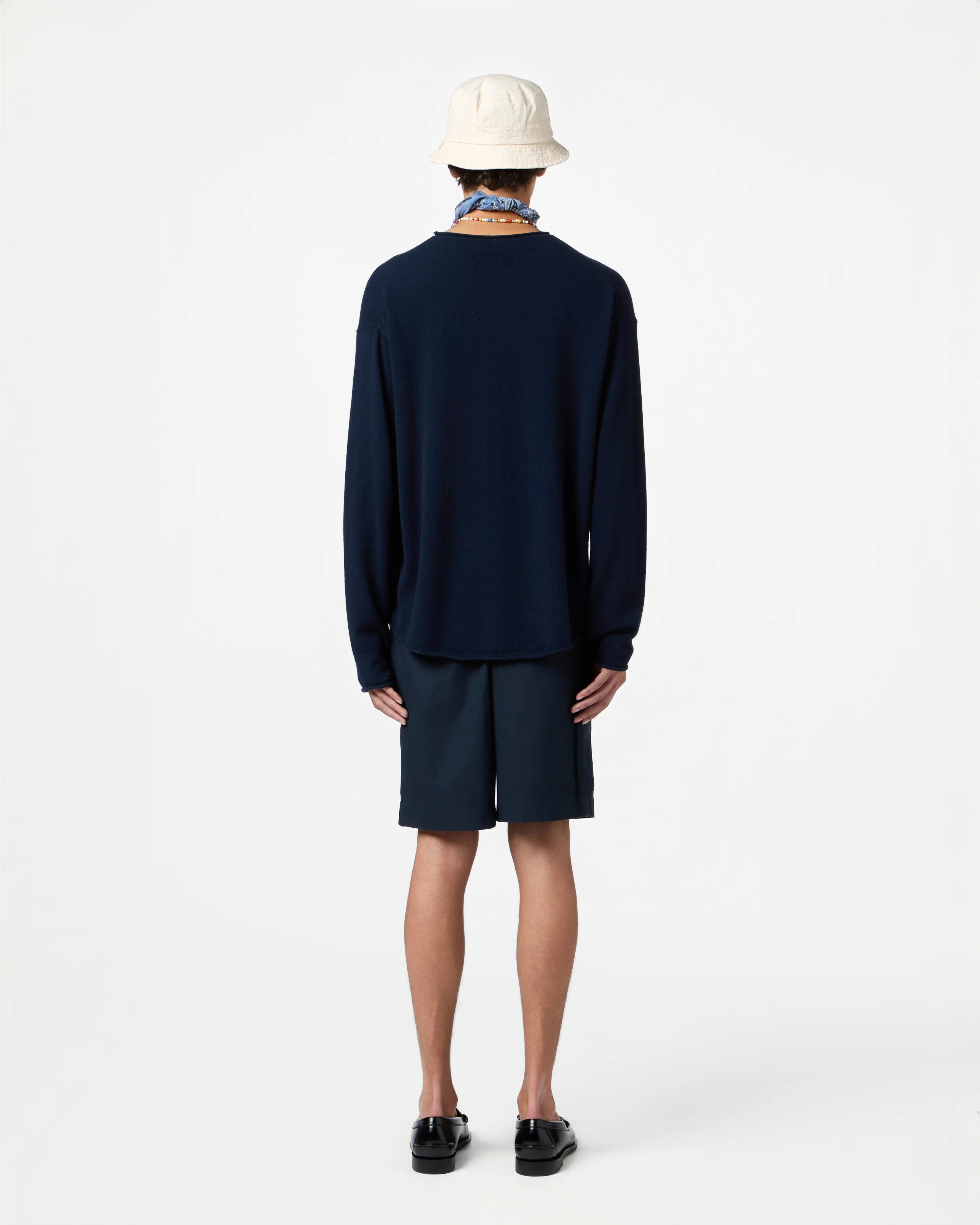 GUEST IN RESIDENCE Oversize Cashmere Pullover in Midnight