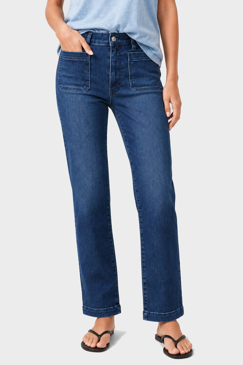 FRAME Le Sleek Straight Patch Pocket Jeans in Good Life Wash