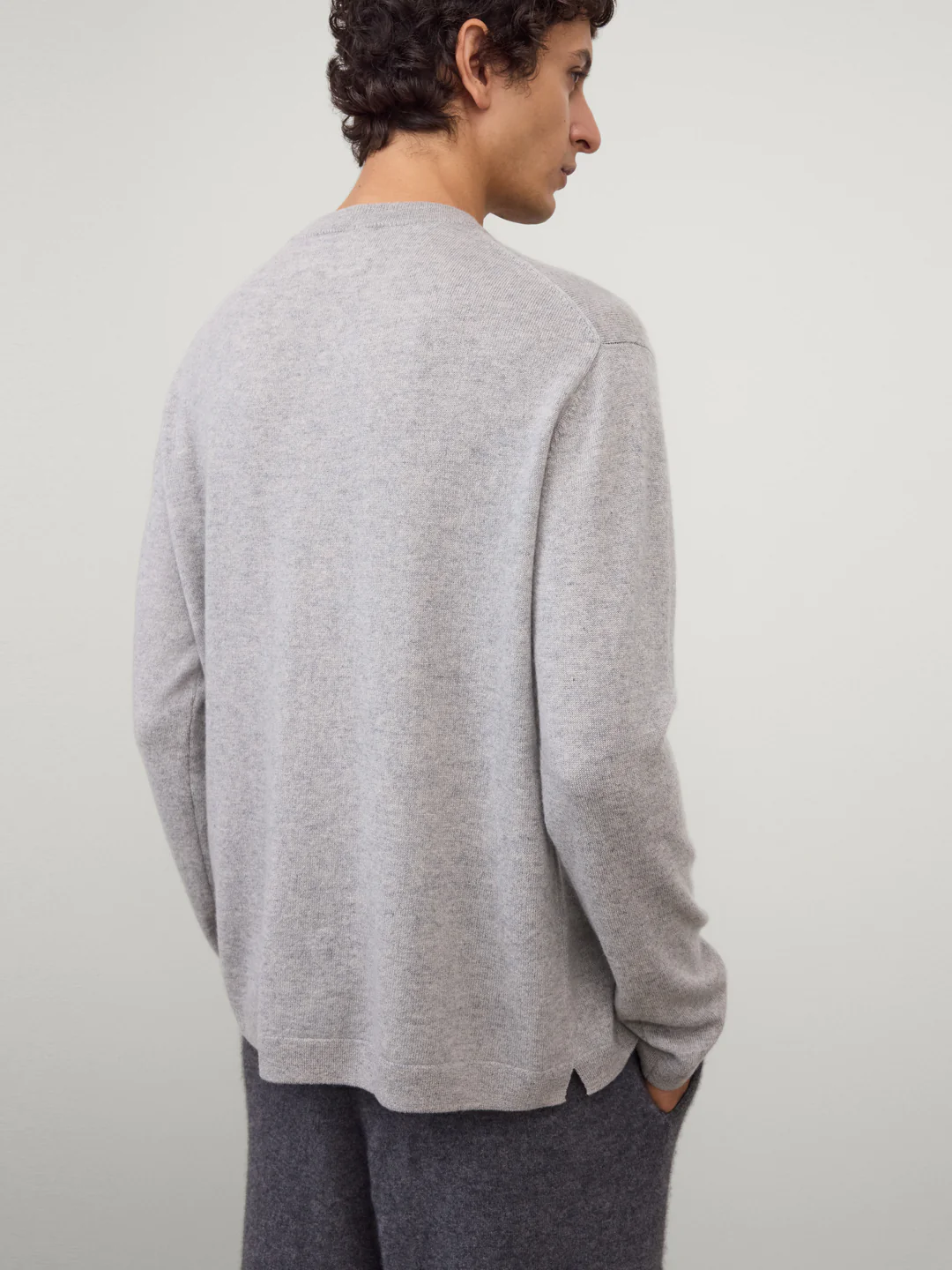 LISA YANG Cashmere Sweater in Dove Grey