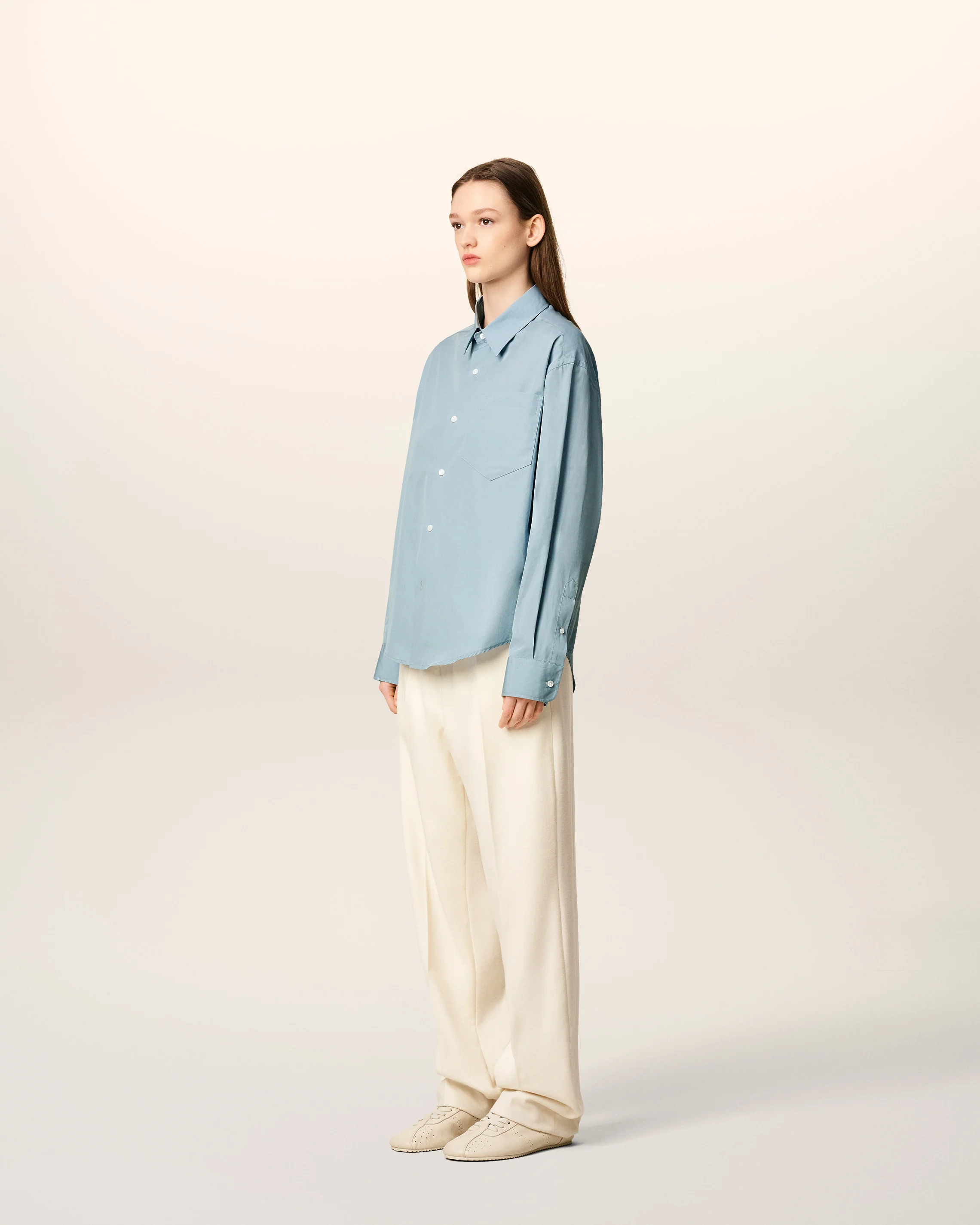 AMI PARIS de Coeur Embossed Boxy Shirt in Sky