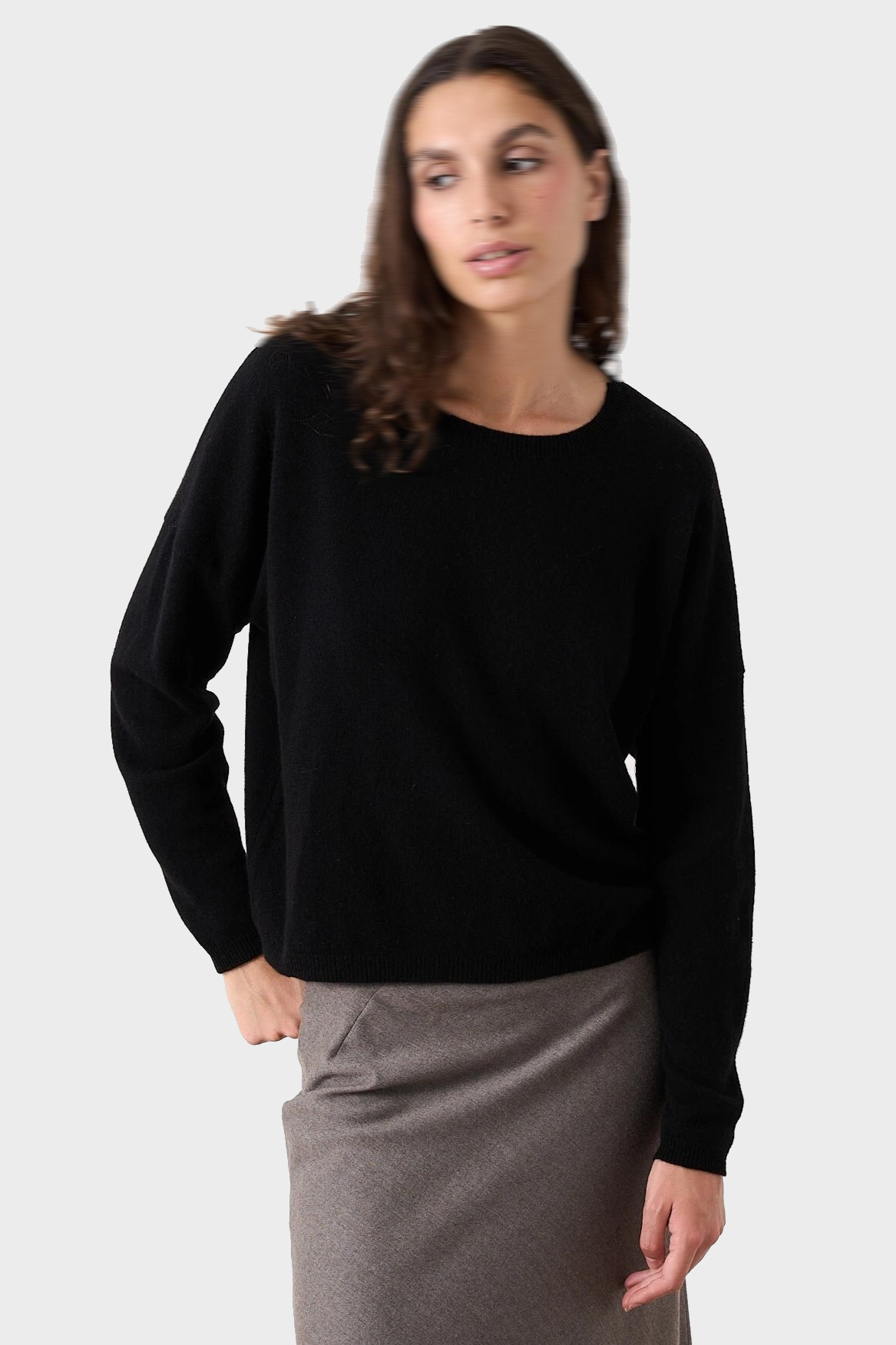 ABSOLUT CASHMERE Round Sweater in Black