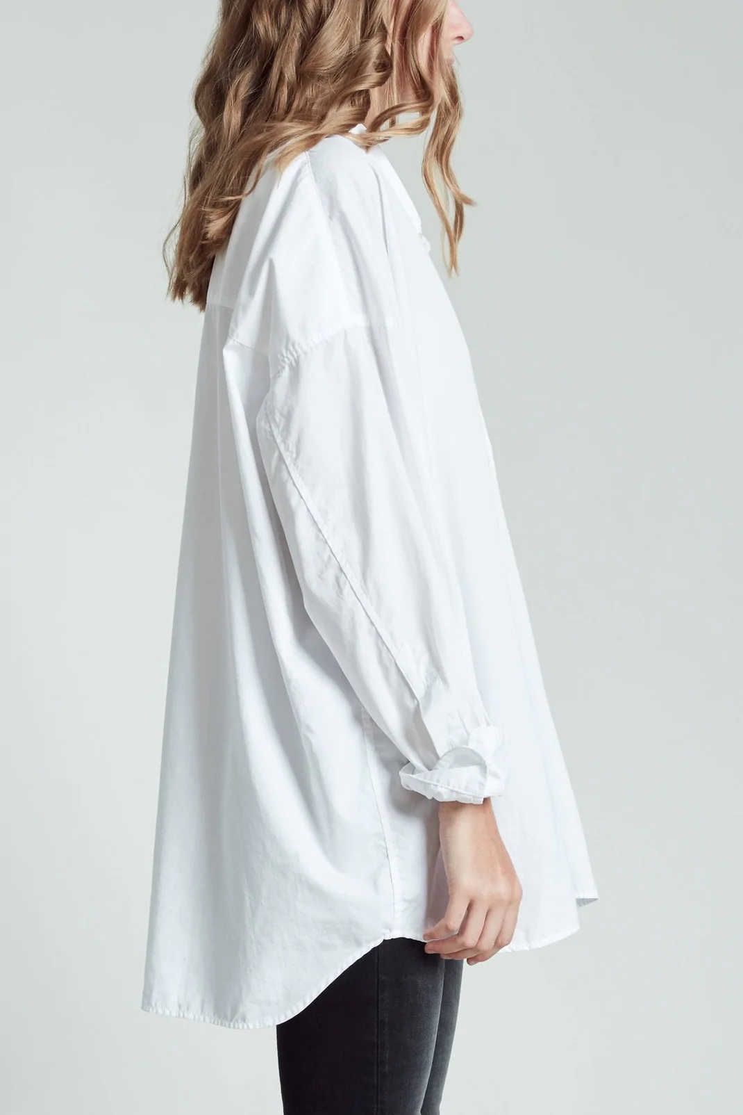 R13 Drop Neck Oxford Shirt in White XS