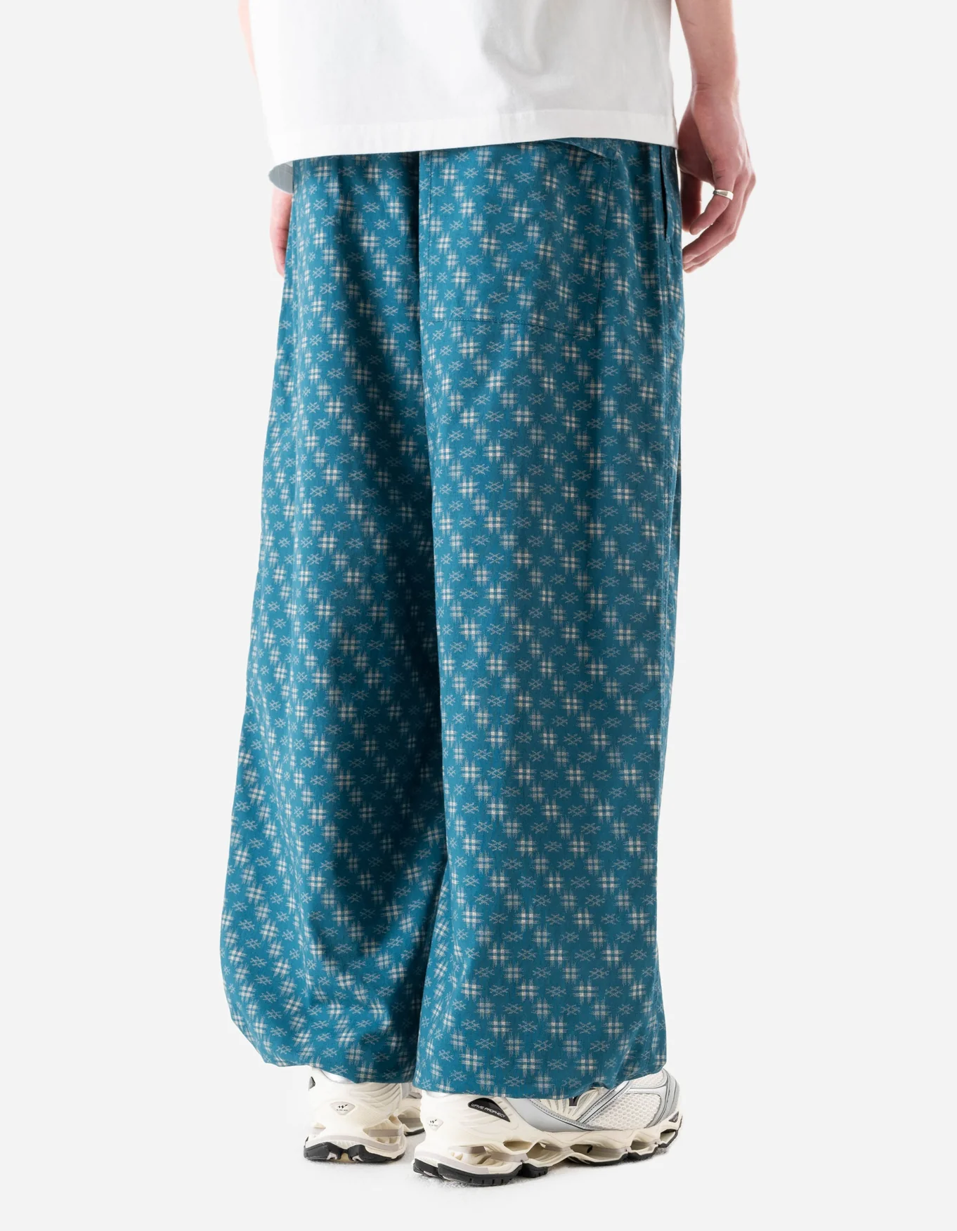 MAHARISHI 7323 Kasuri Loose Track Pant in Blue